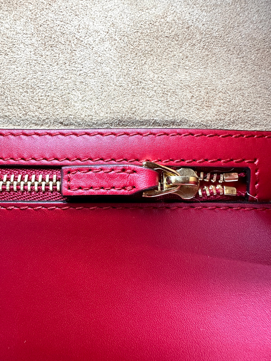 Gucci Sylvie Red Leather Large Size Shoulder Bag GG1157