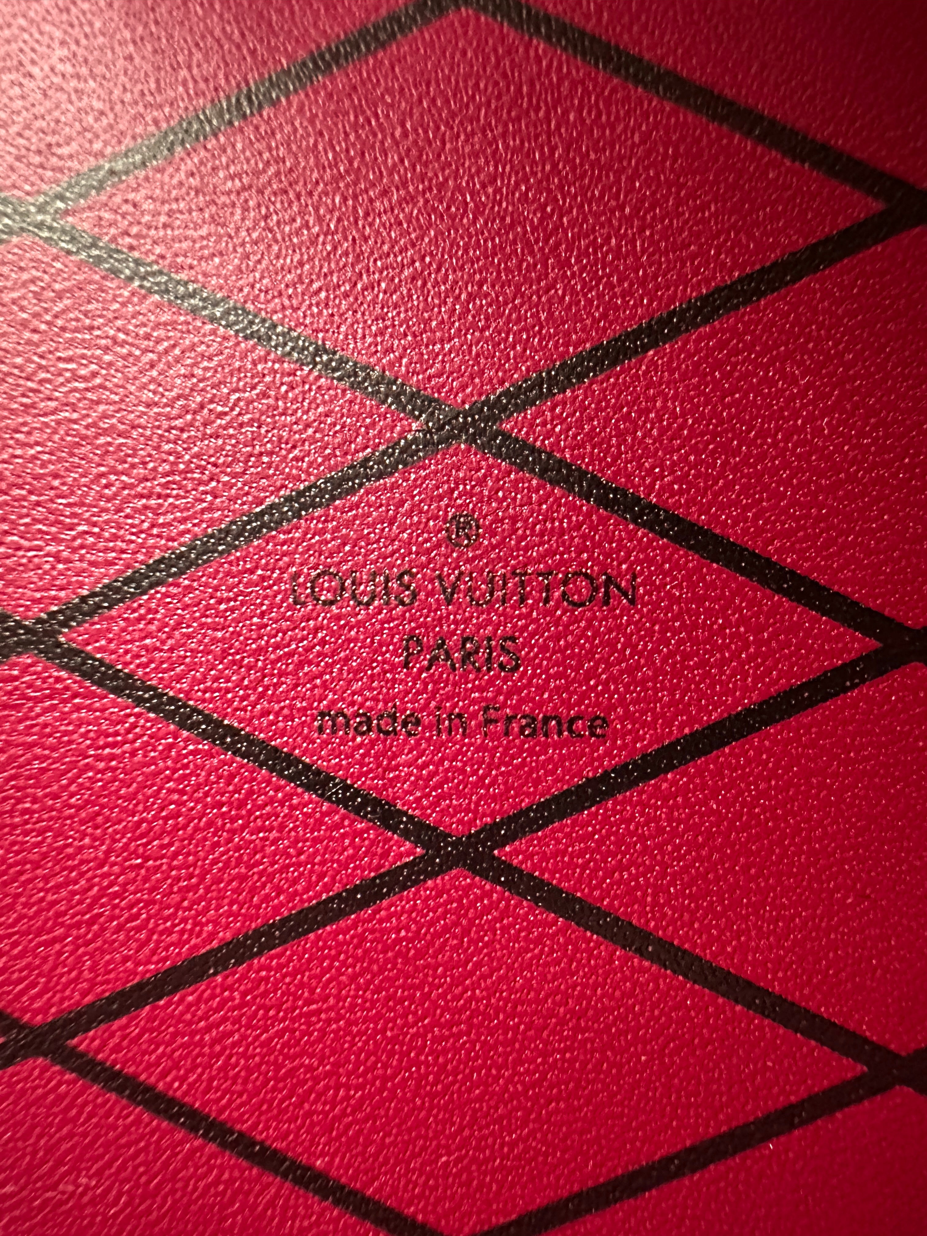 Louis Vuitton Petite Malle Pink Epi Leather Shoulder Bag LV2904