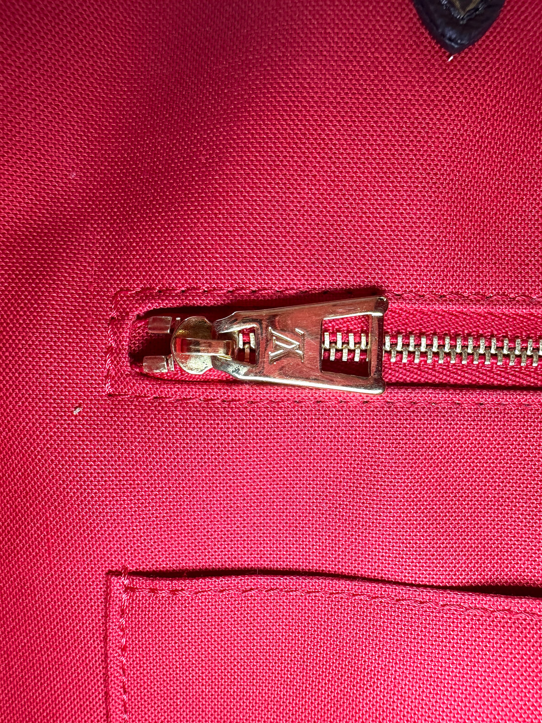 Louis Vuitton Onthego GM Monogram Canvas Handle Bag LV2907