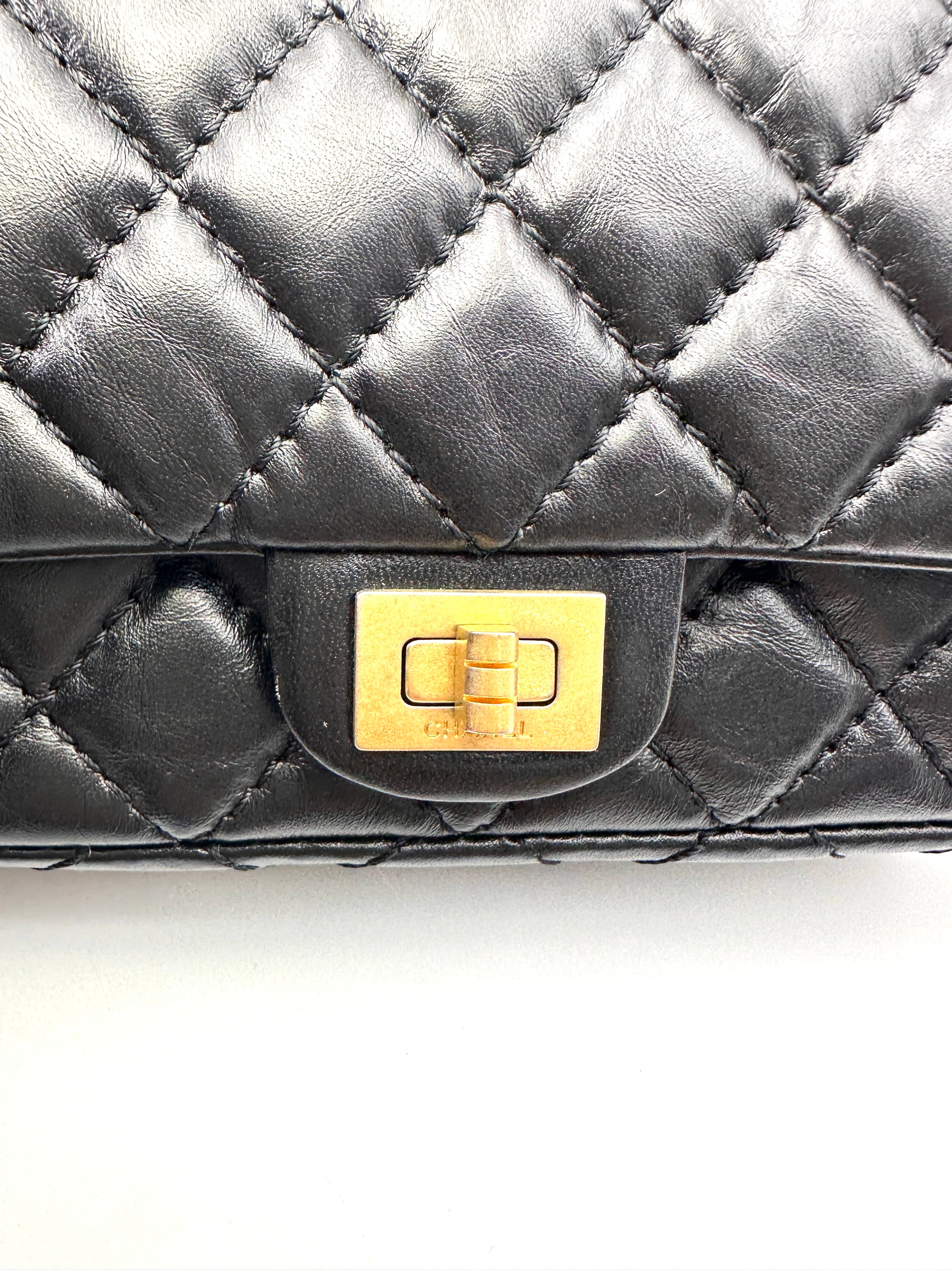 Chanel 2.55 Reissue Black Quilted Leather Flap Bag(27***80) CC2075