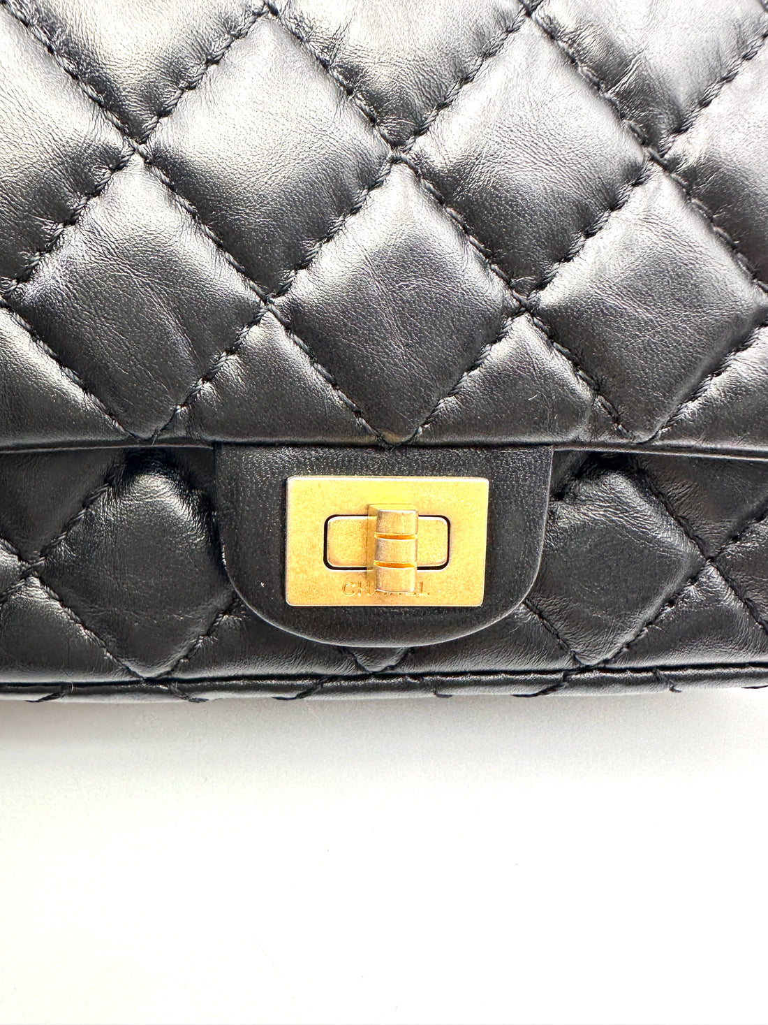 Chanel 2.55 Reissue Black Quilted Leather Flap Bag(27***80) CC2075