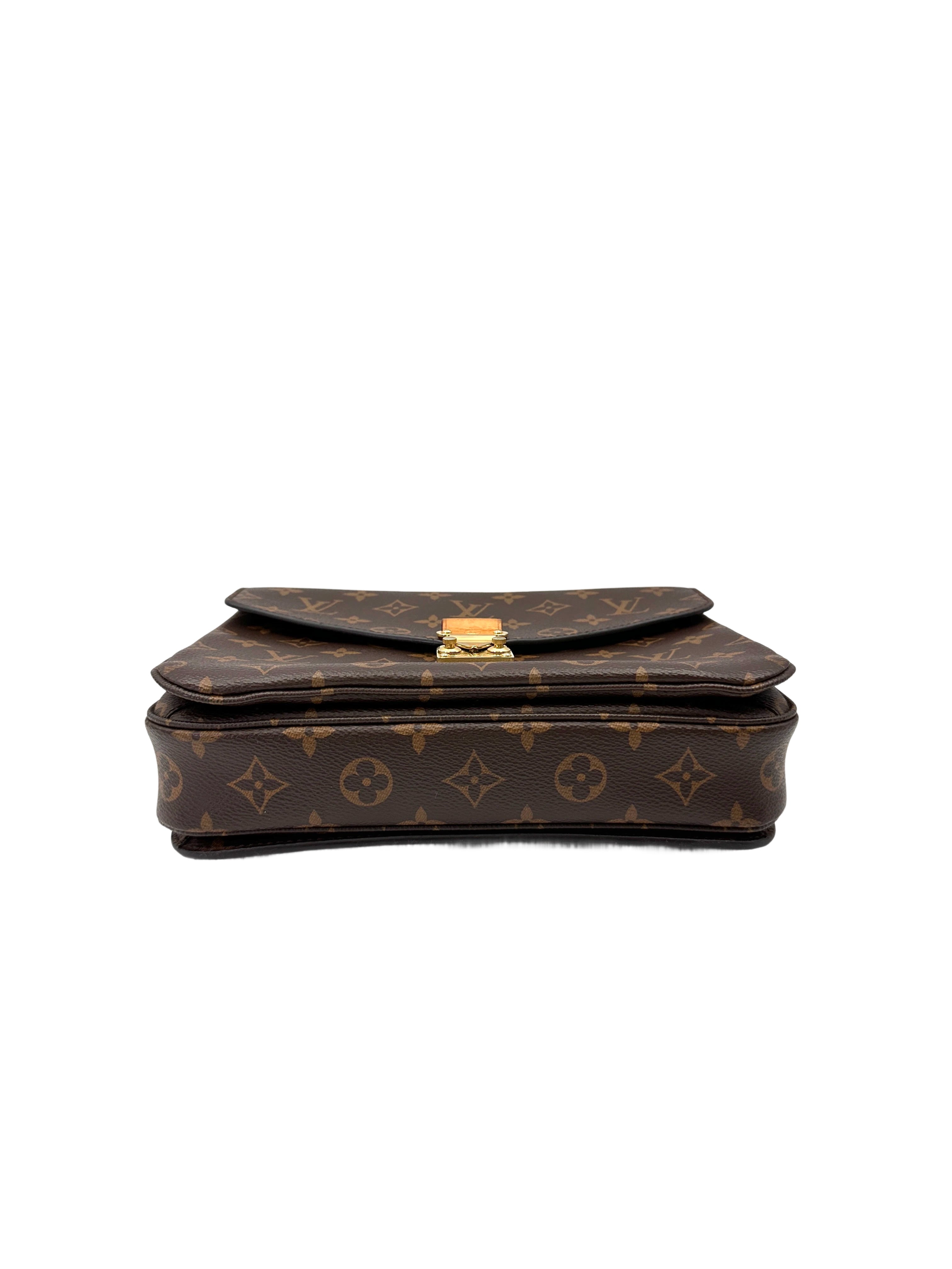 Louis Vuitton Monogram Canvas Pochette Metis LV2910