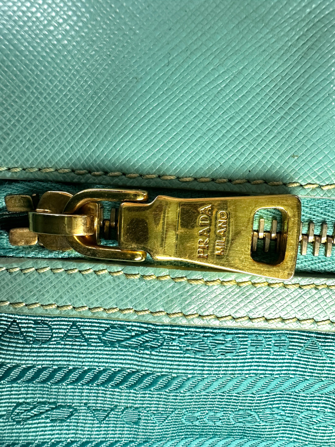 Prada Galleria Blue Saffiano Leather Handle Bag PR421