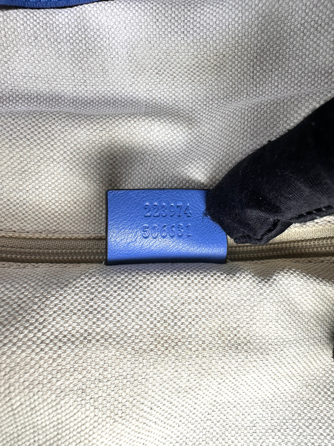 Gucci Sukey Blue Guccissima Leather Handle Bag GG1174