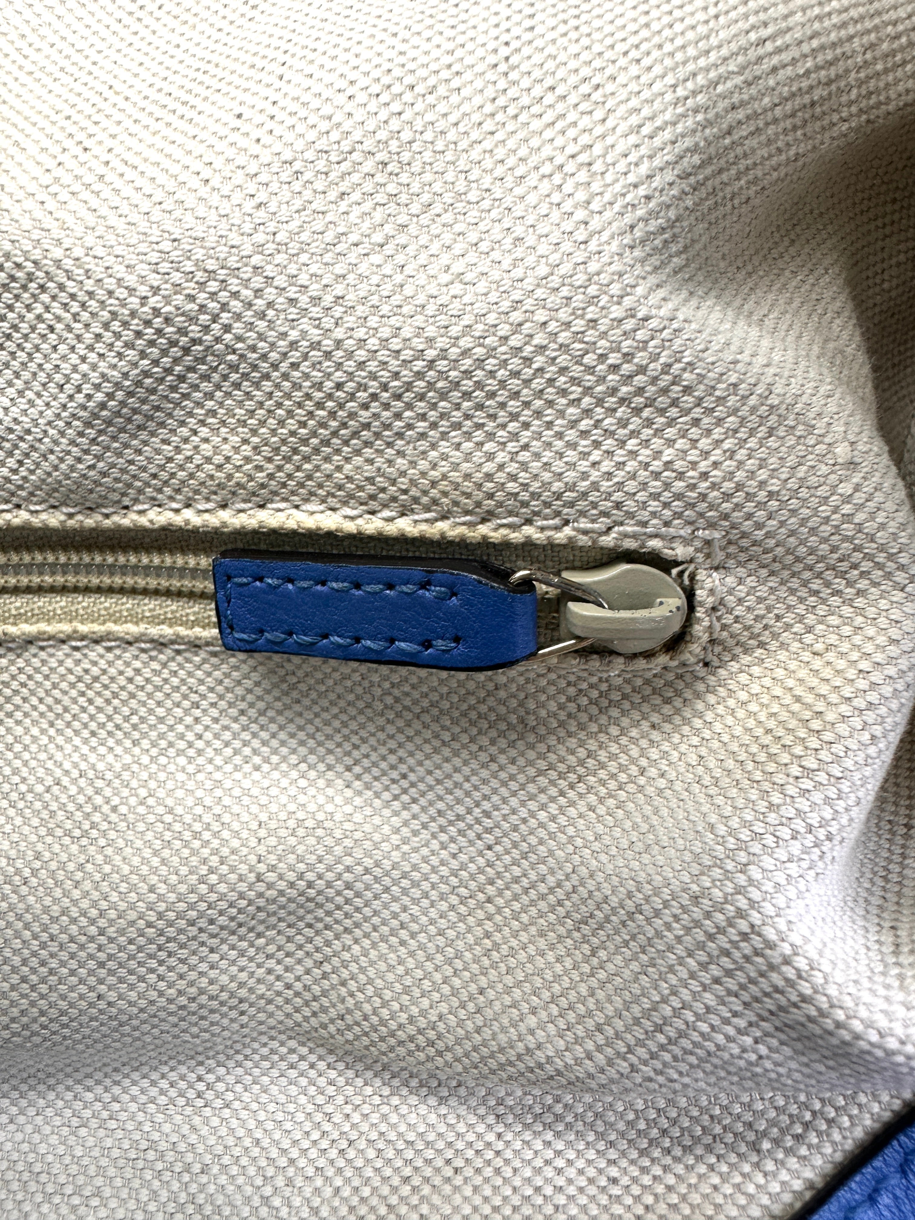 Gucci Sukey Blue Guccissima Leather Handle Bag GG1174