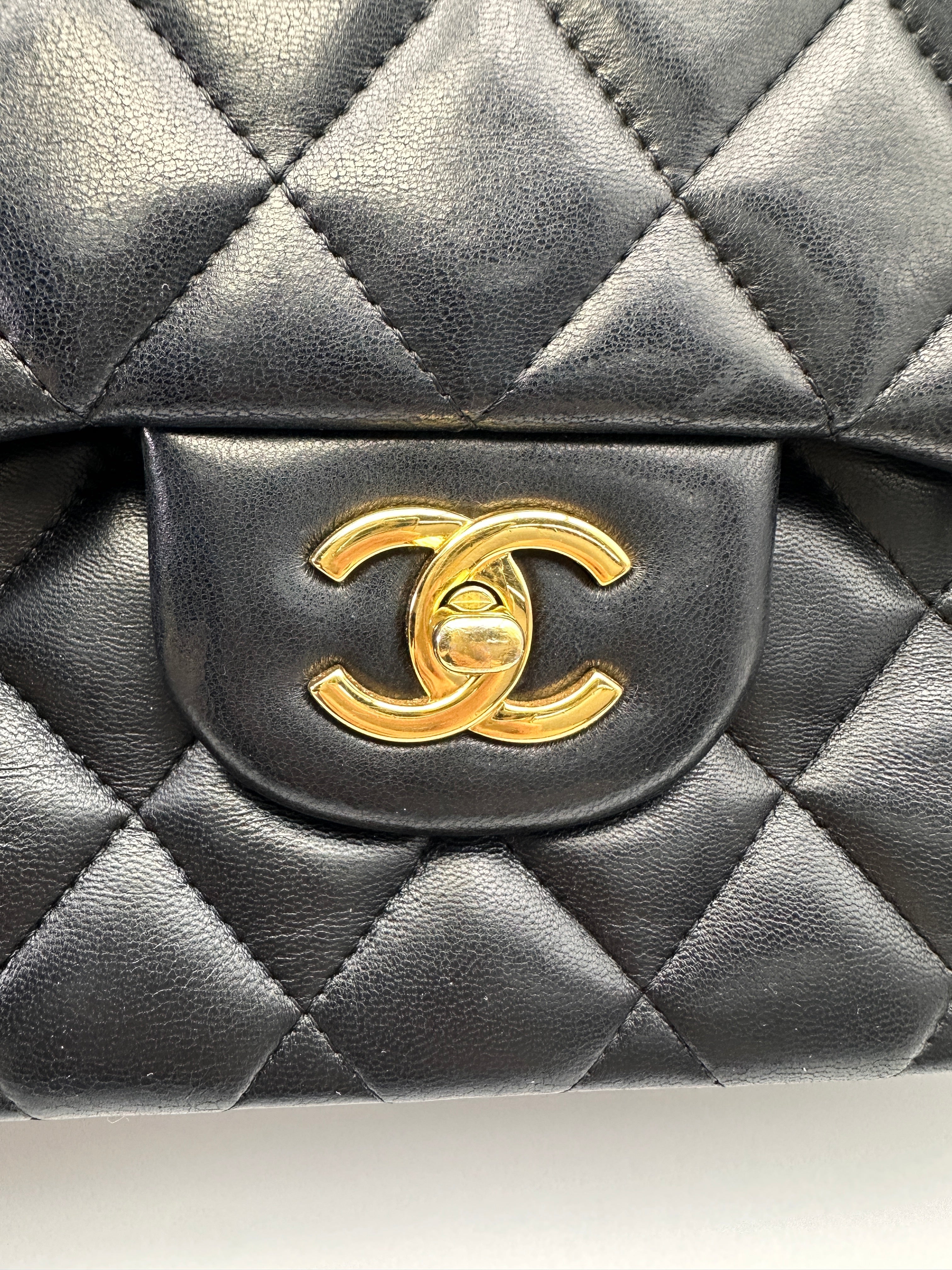Chanel Classic Flap Black Quilted Lambskin Jumbo Shoulder Bag With Gold Buckle(18***88) CC2081