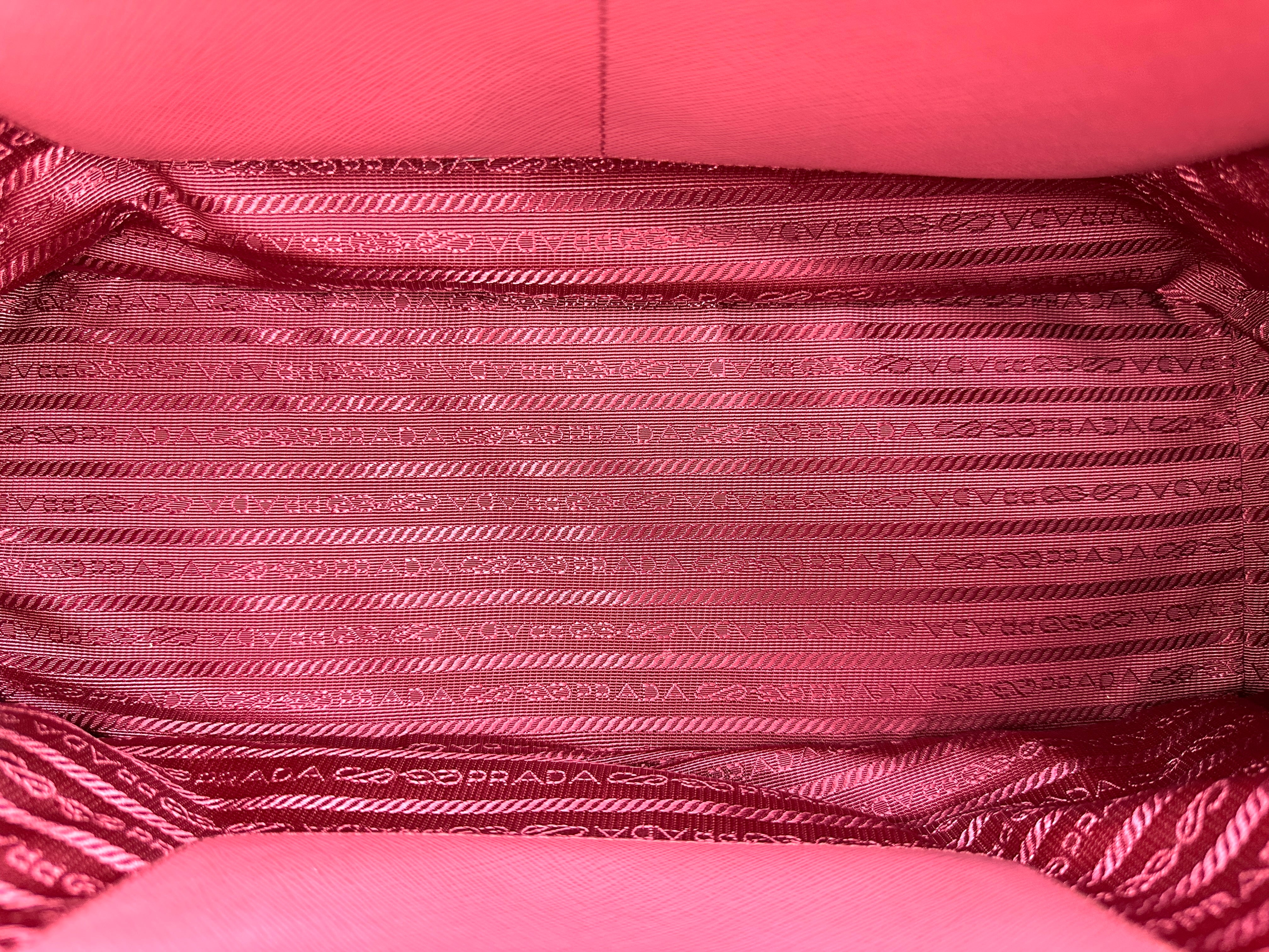 Prada Galleria Pink Saffiano Leather Handle Bag PR422