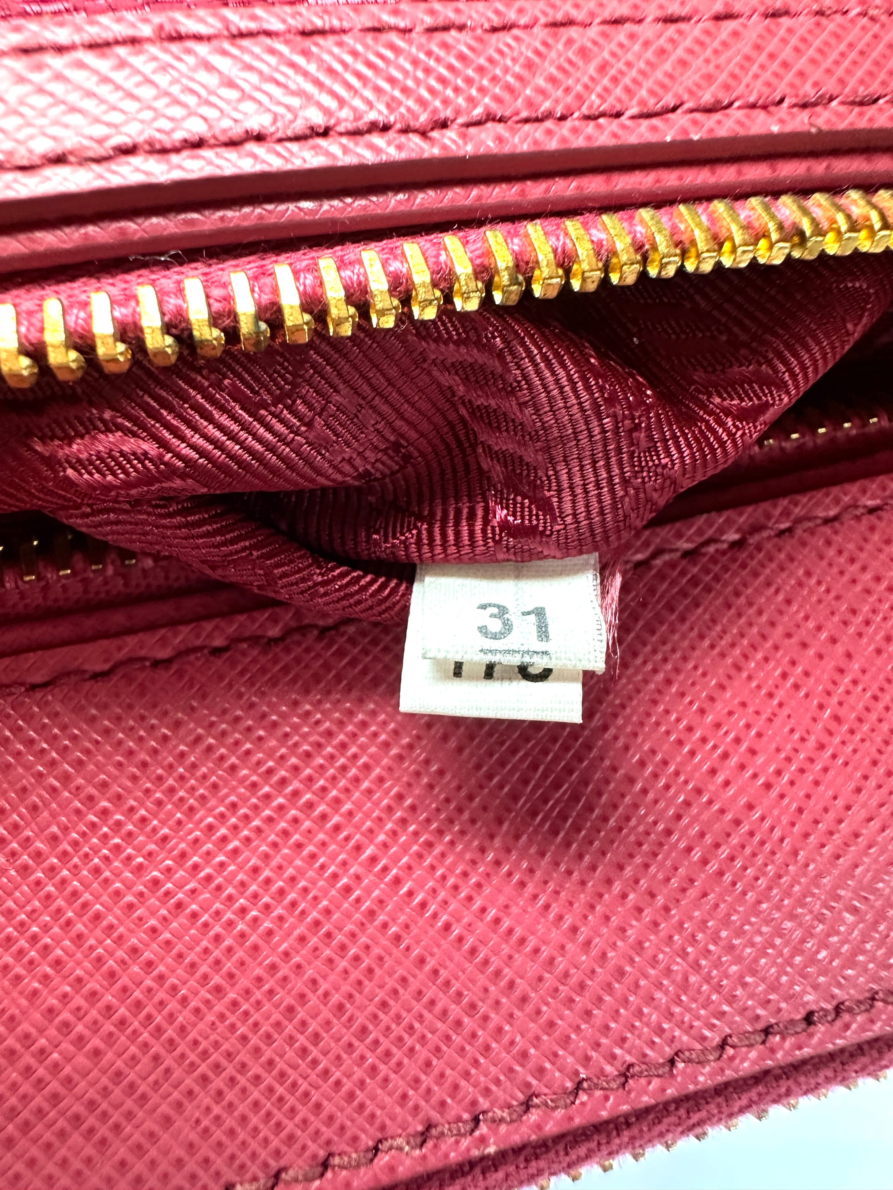Prada Galleria Pink Saffiano Leather Handle Bag PR422