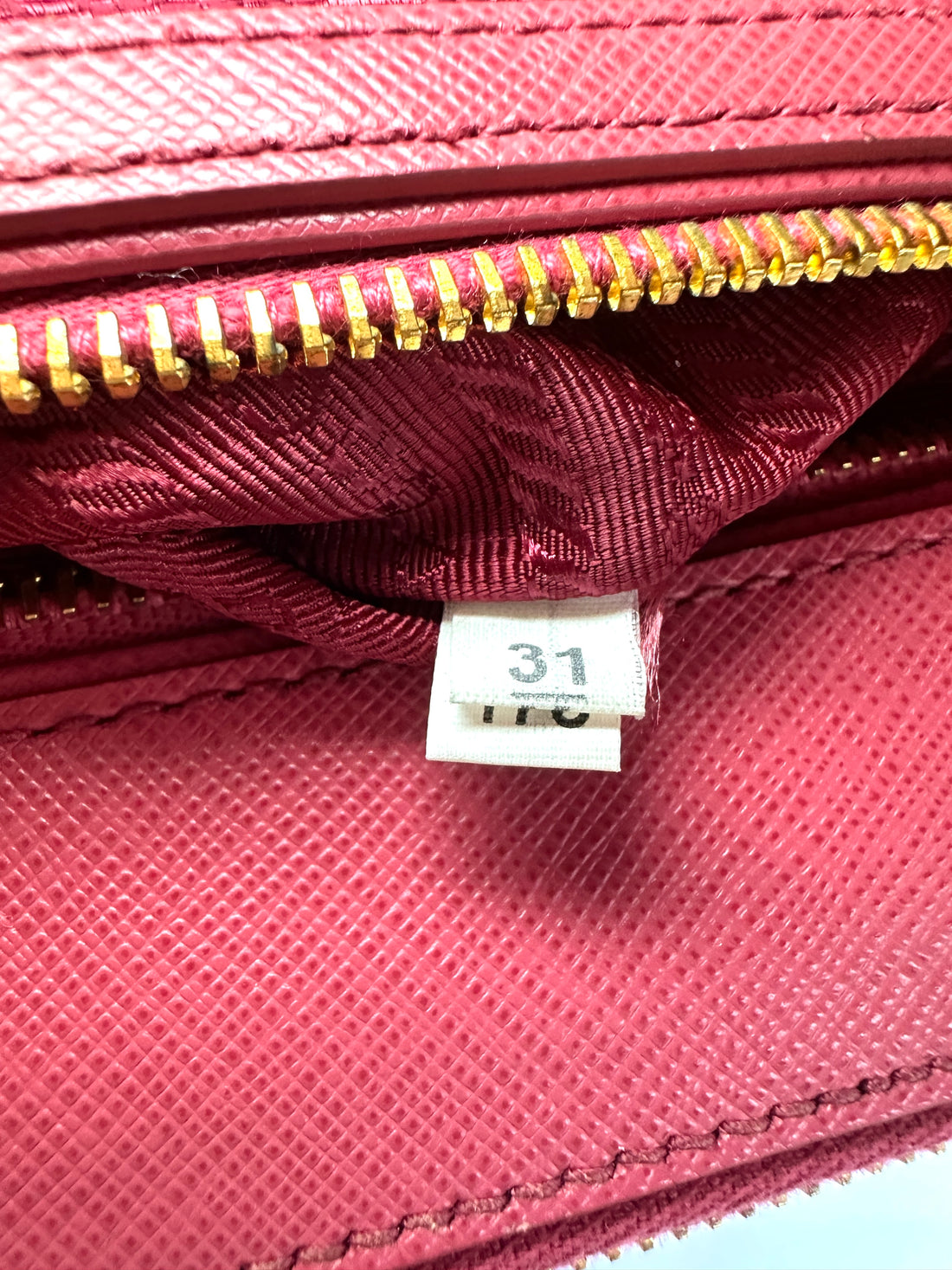 Prada Galleria Pink Saffiano Leather Handle Bag PR422