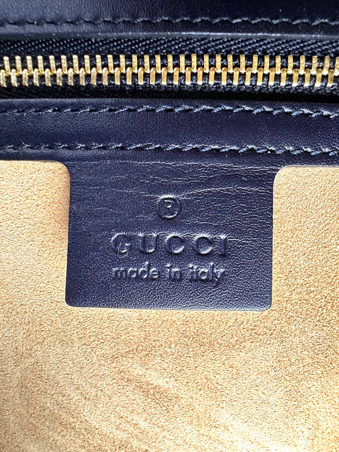 Gucci Sylvie Black Leather Large Size Top Handle Bag GG1172