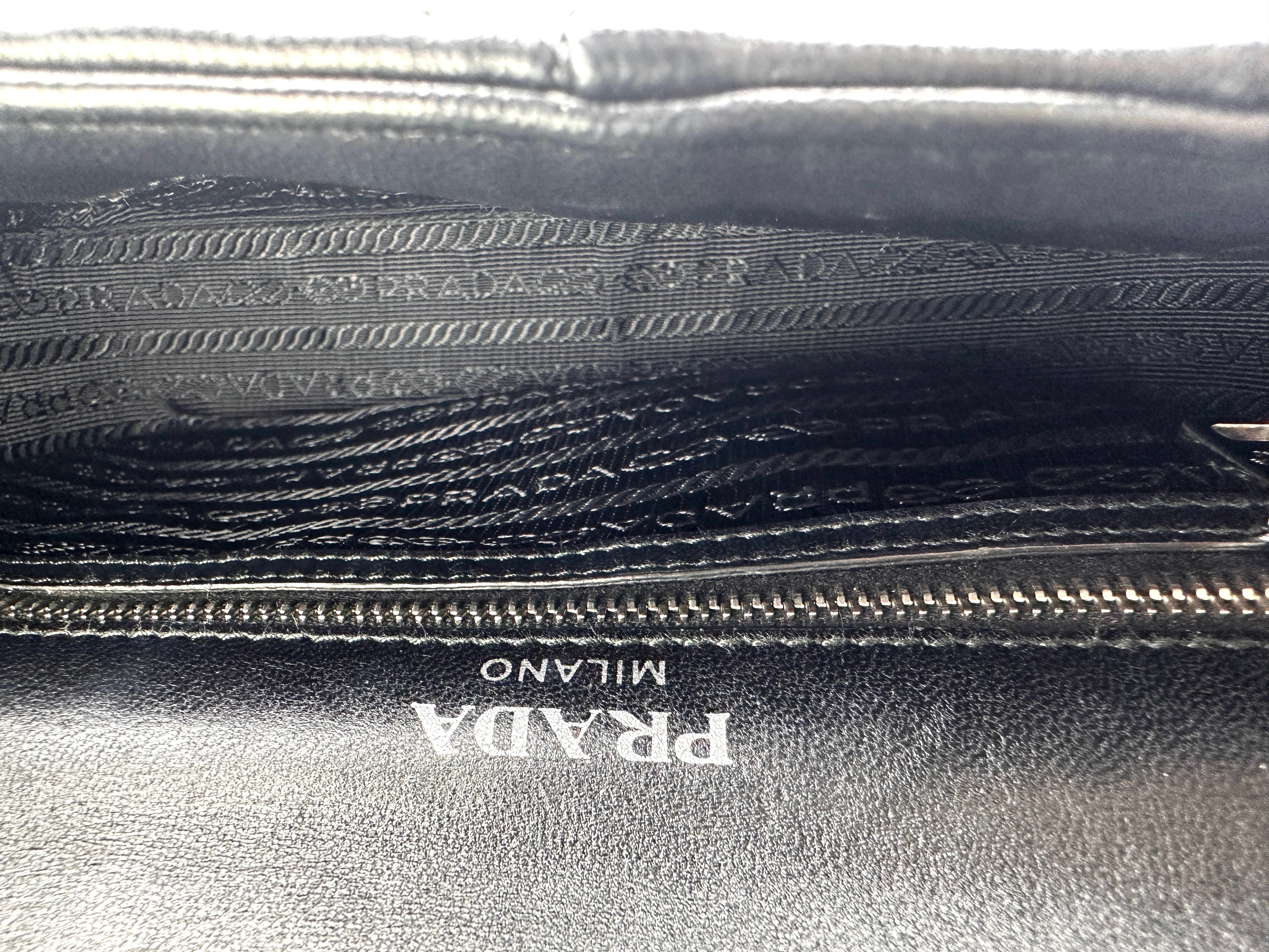 Prada Nappa Gaufre Black Leather Chain Shoulder Bag PR423