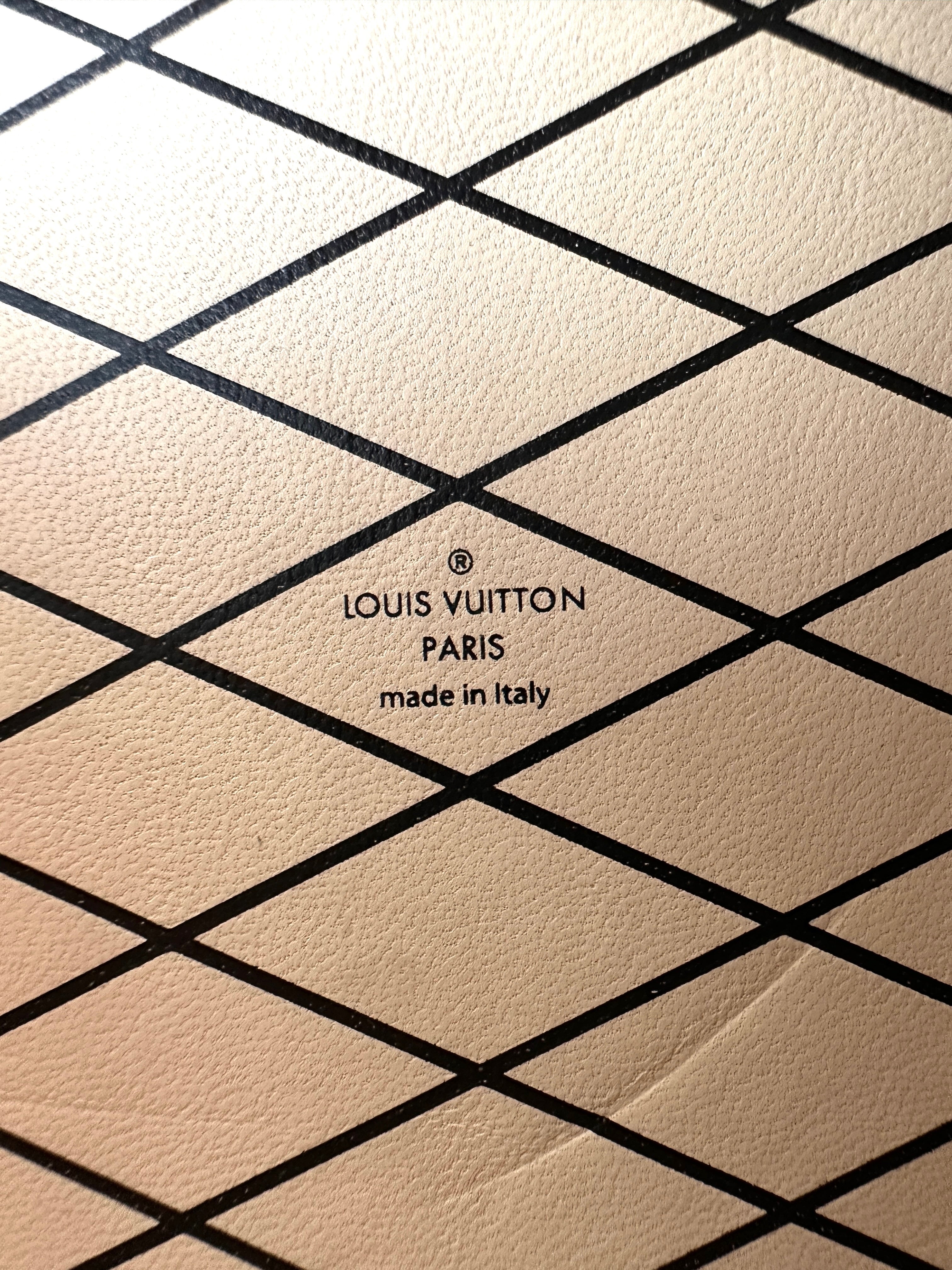 Louis Vuitton Petite Malle Gold/Silver Shoulder Bag LV2925