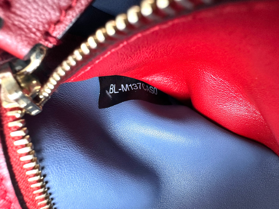 Valentino Garavani Rockstud Spike Blue Leather Shoulder Bag VT31