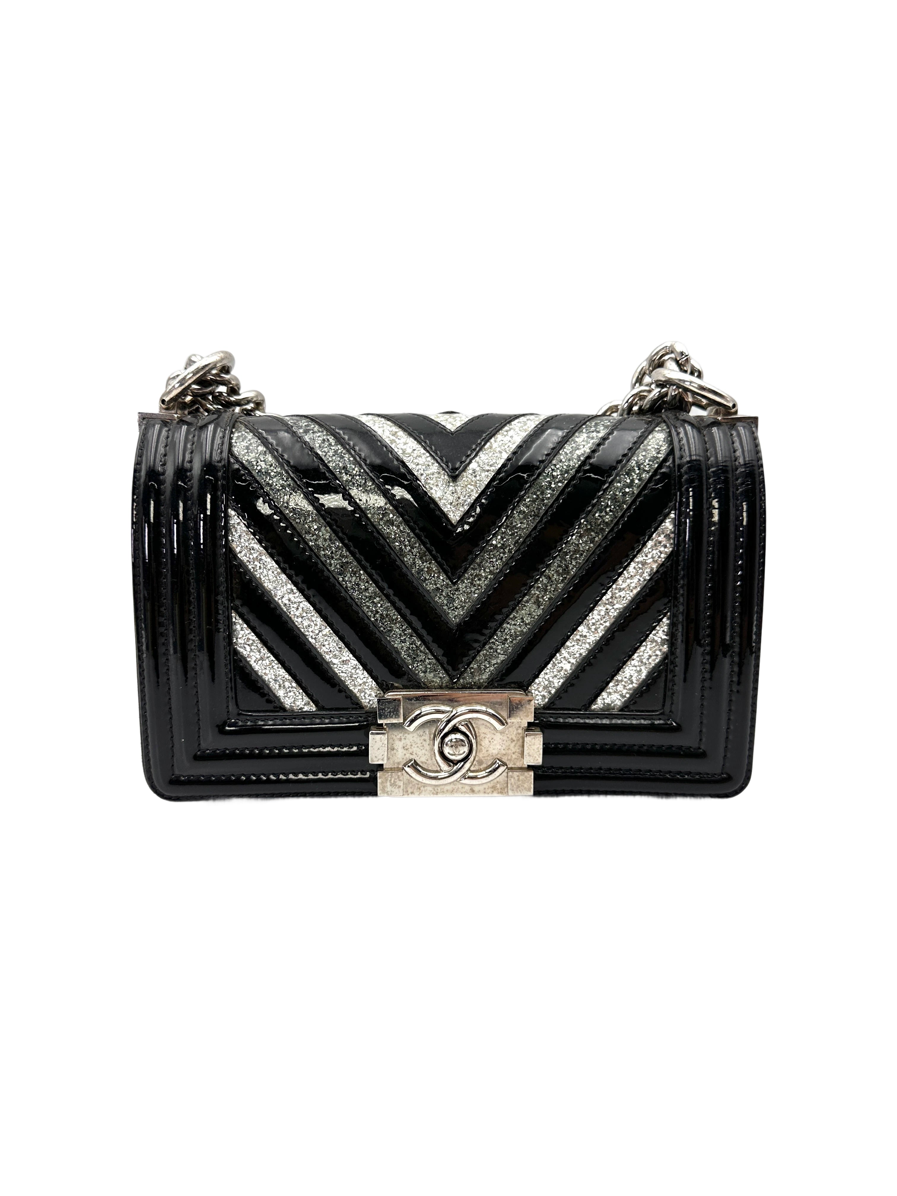Chanel LeBoy Black Chevron V-Stitch Patent Leather Small Size Flap Bag(24***98) CC2089