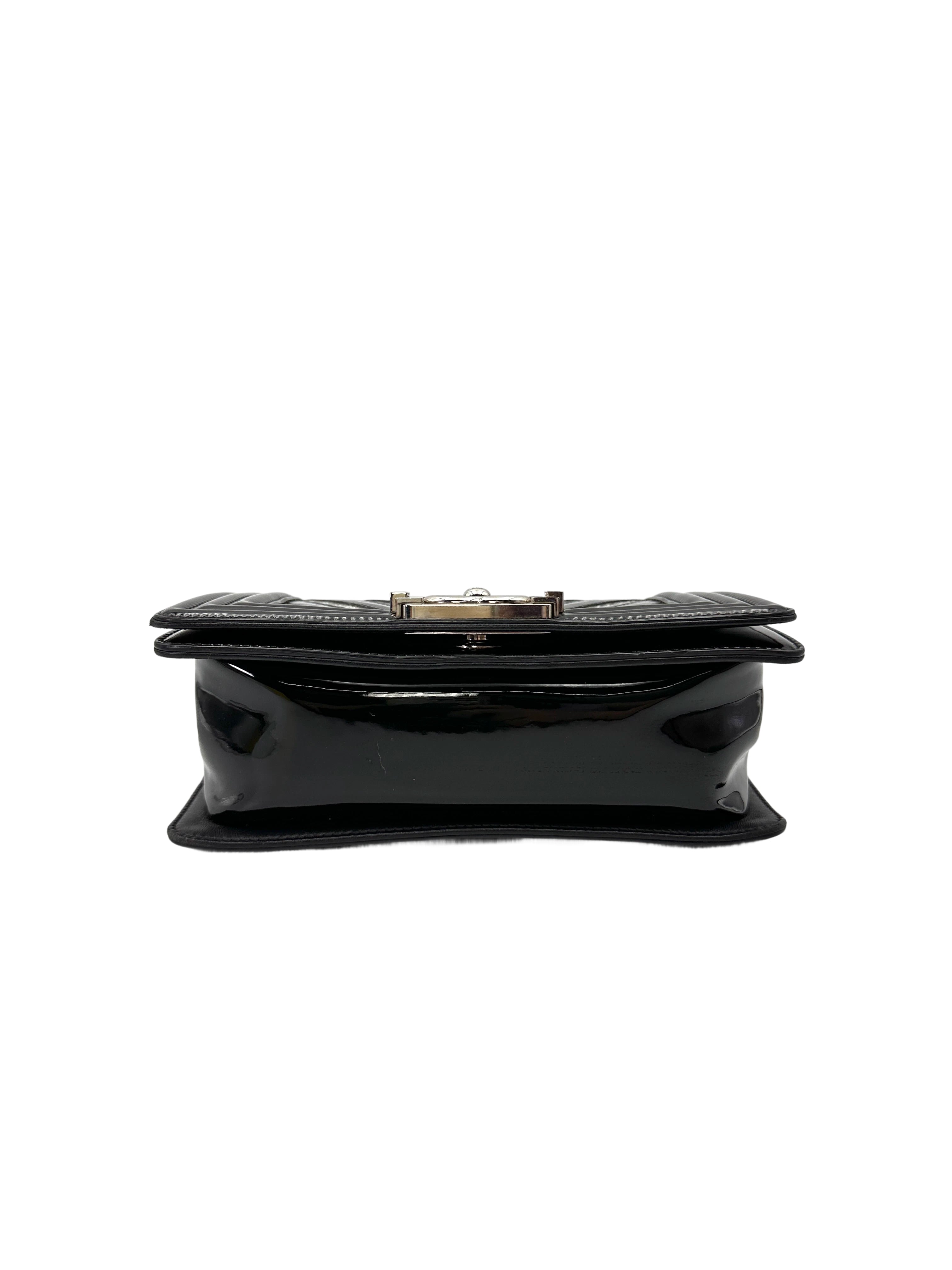 Chanel LeBoy Black Chevron V-Stitch Patent Leather Small Size Flap Bag(24***98) CC2089