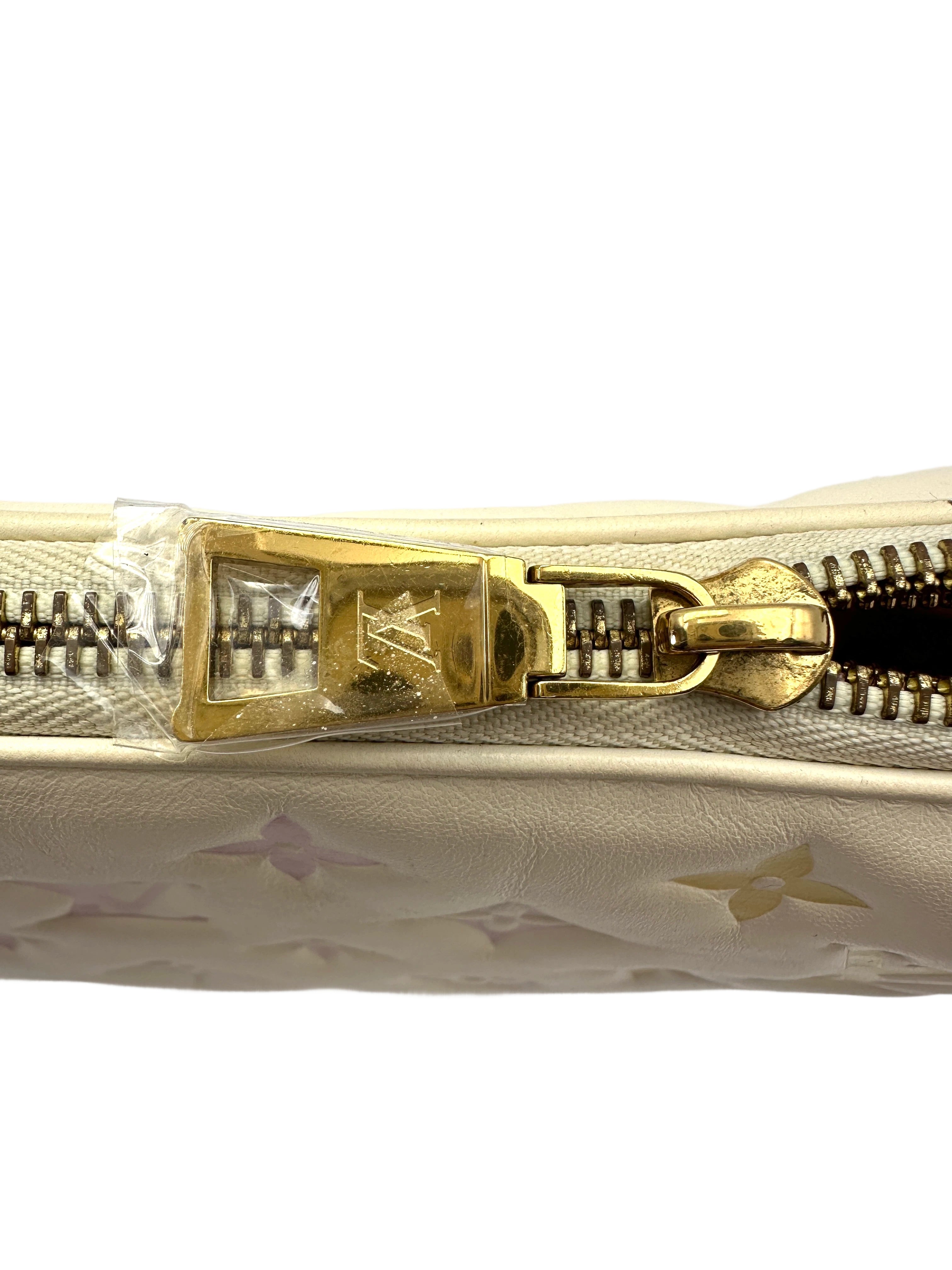 Louis Vuitton Coussin BB Milky Way White Monogram Embossed Puffy Leather Shoulder Bag LV2929