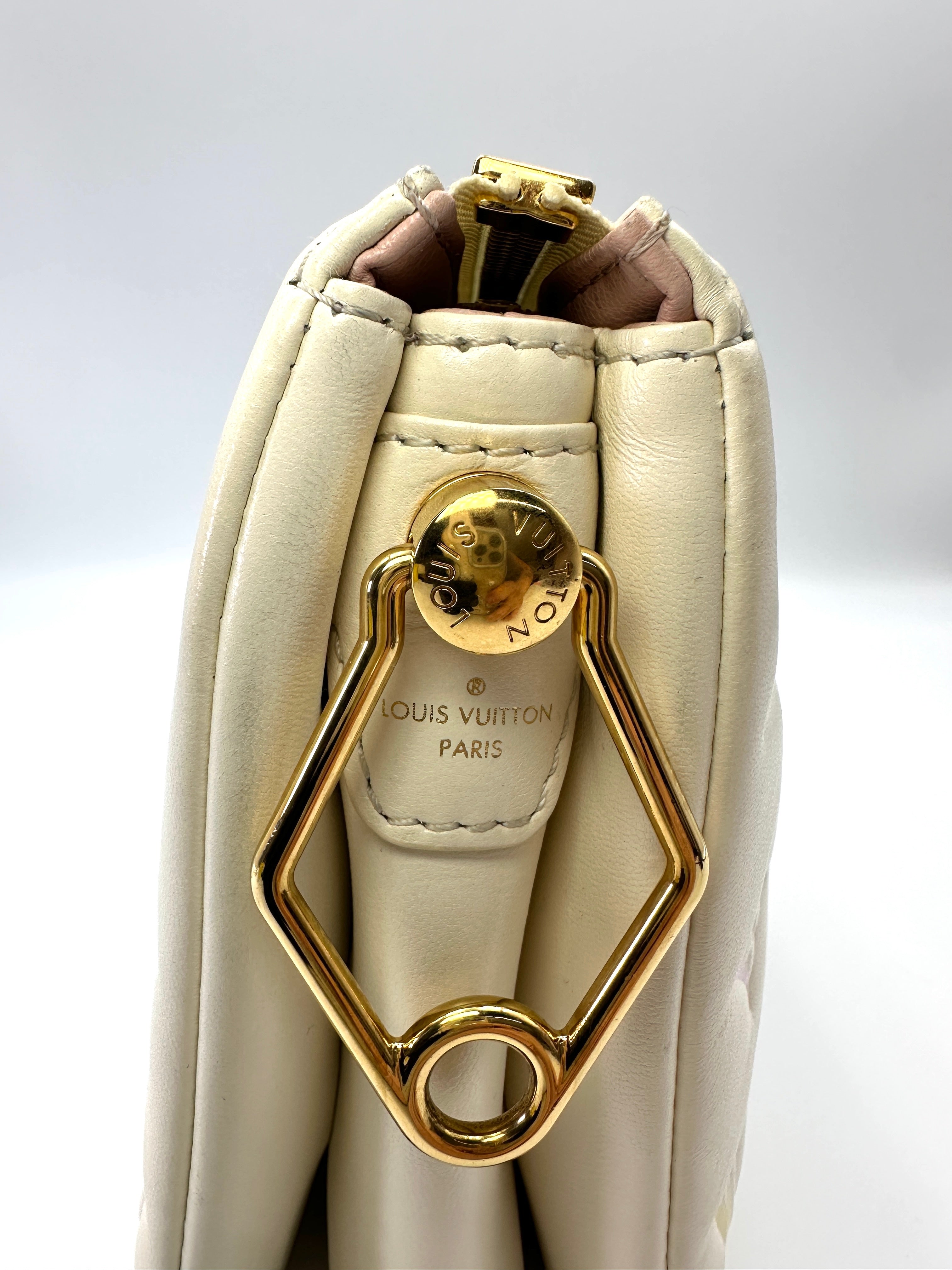 Louis Vuitton Coussin BB Milky Way White Monogram Embossed Puffy Leather Shoulder Bag LV2929