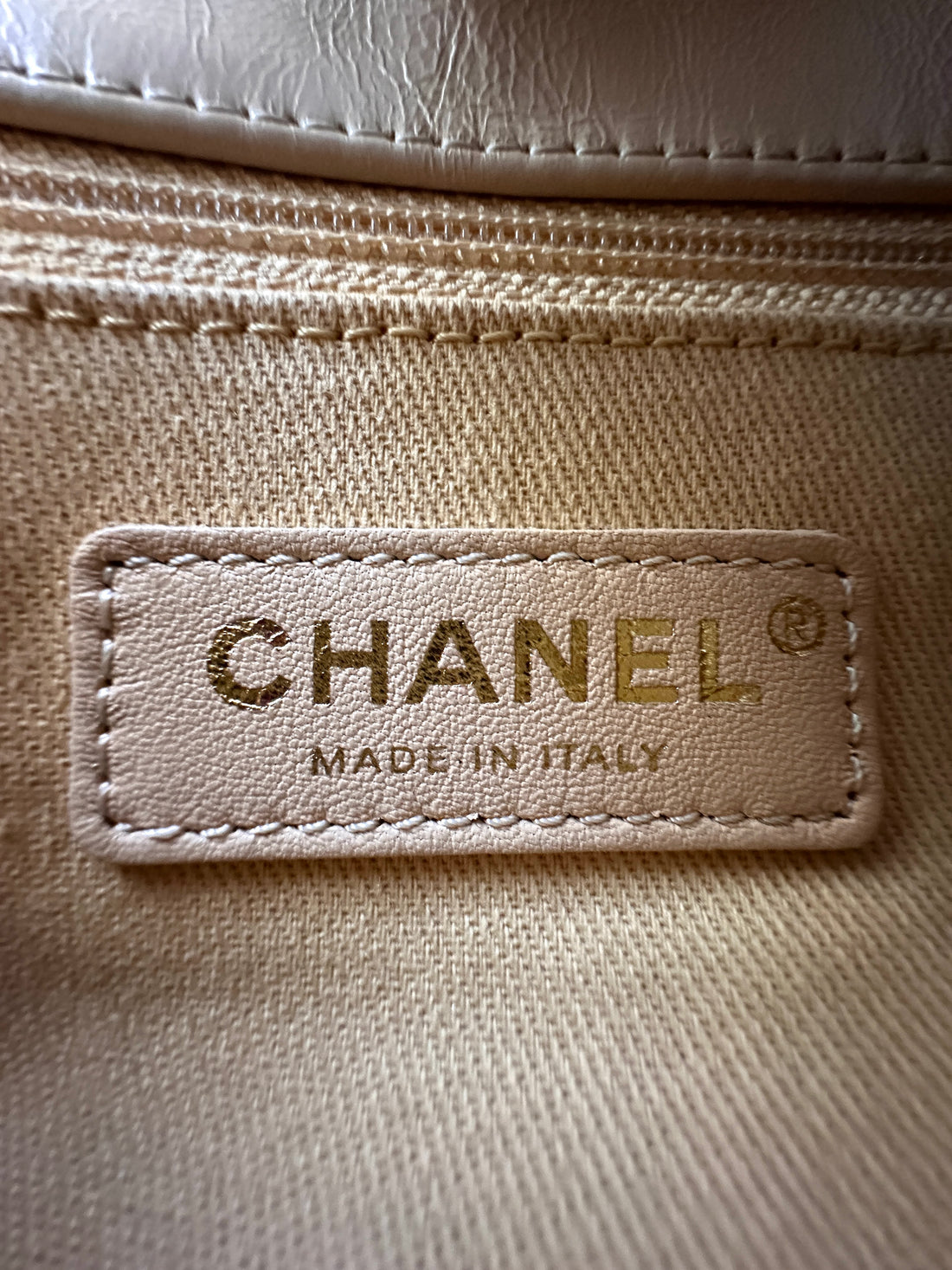 Chanel CoCo Handle Beige Chevron Quilted Leather Shoulder Bag(25***63) CC2085
