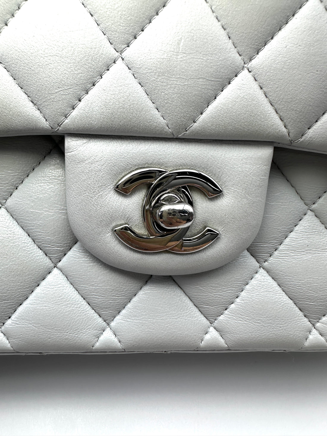 Chanel Classic Flap Light Grey Quilted Lambskin Medium Size Shoulder Bag With Silver Buckle(14***42) CC2086