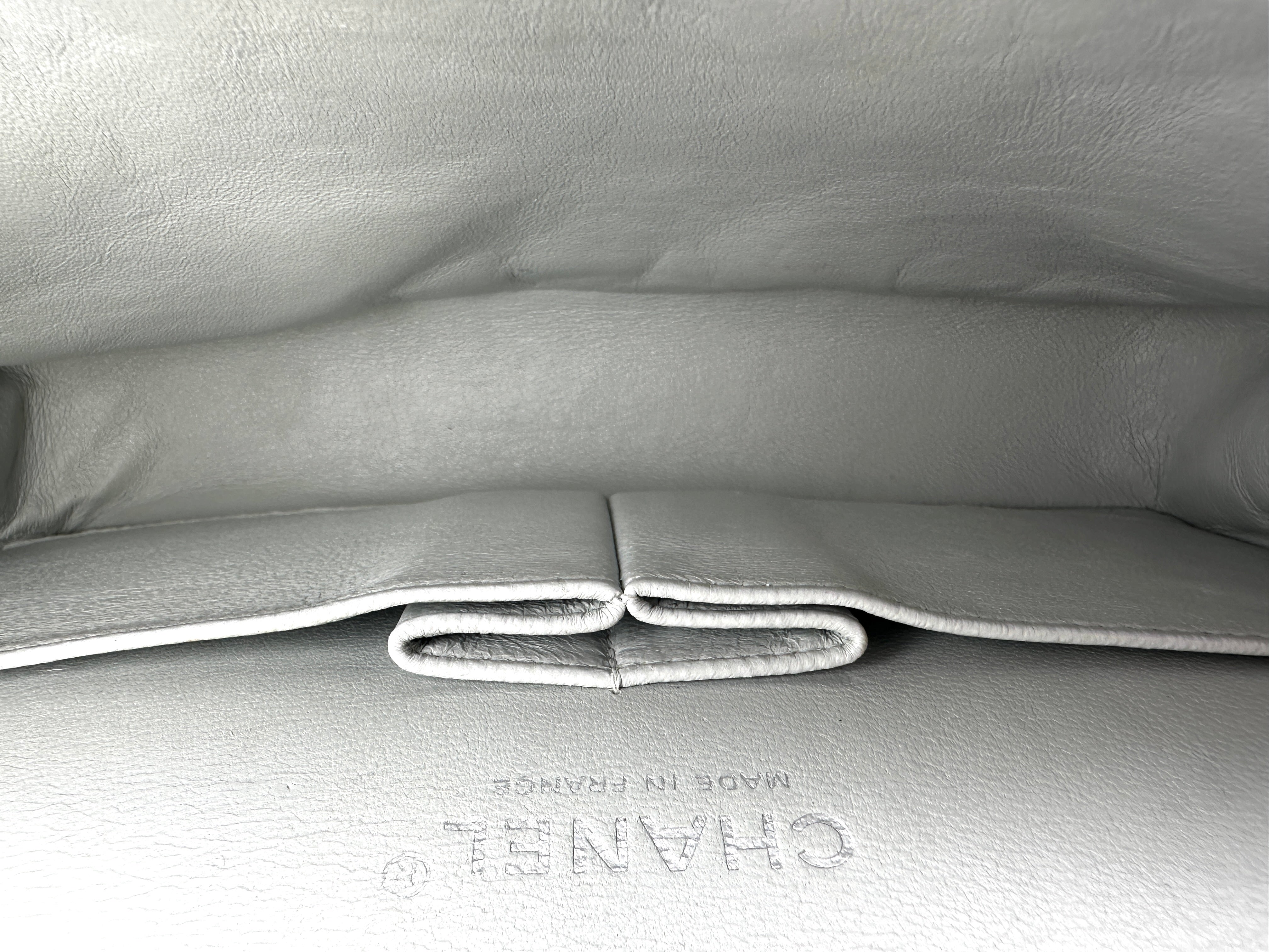 Chanel Classic Flap Light Grey Quilted Lambskin Medium Size Shoulder Bag With Silver Buckle(14***42) CC2086