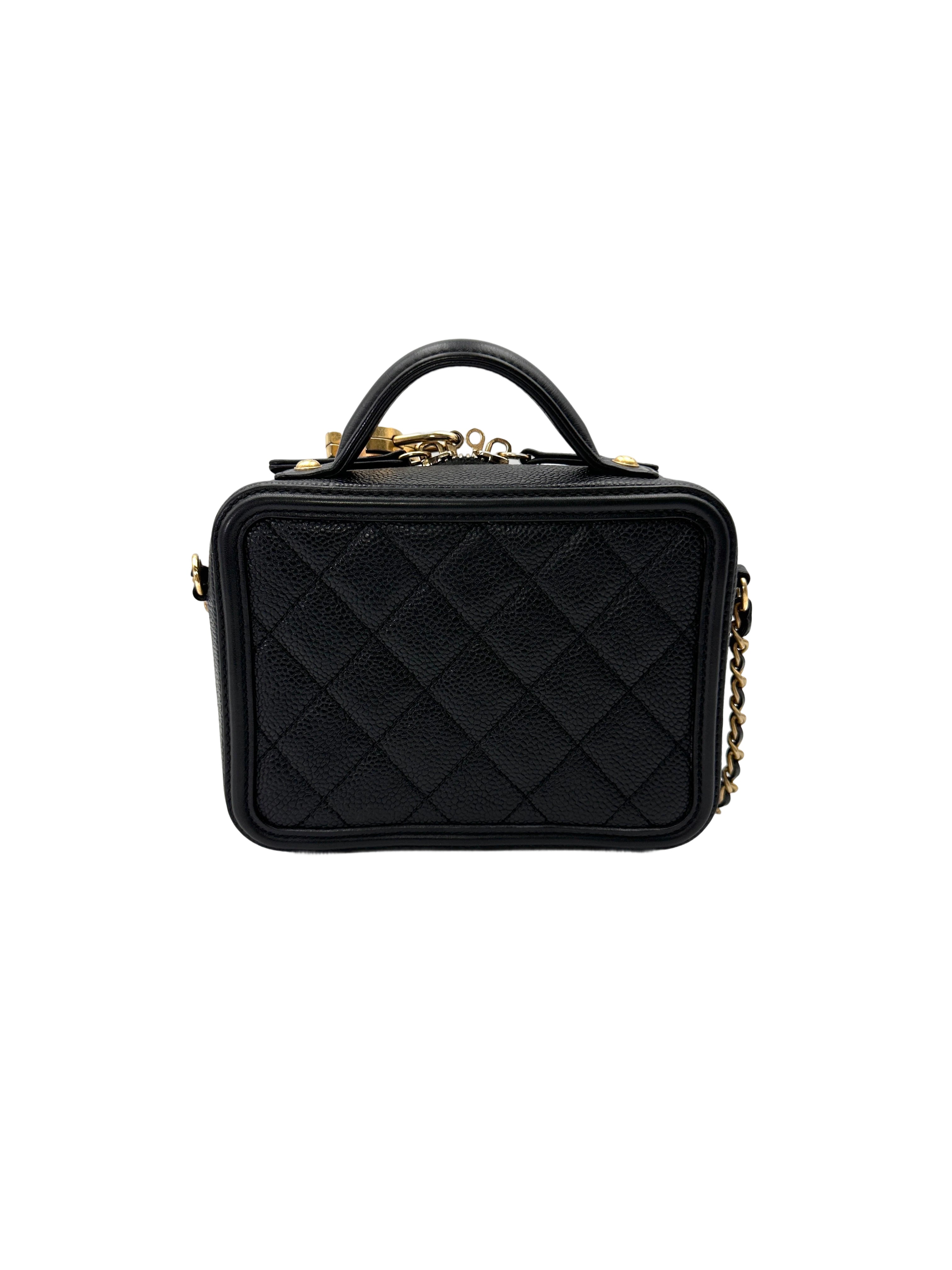 Chanel CC Filigree Black Quilted Leather Top Handle Vanity Case(26***53) CC2087