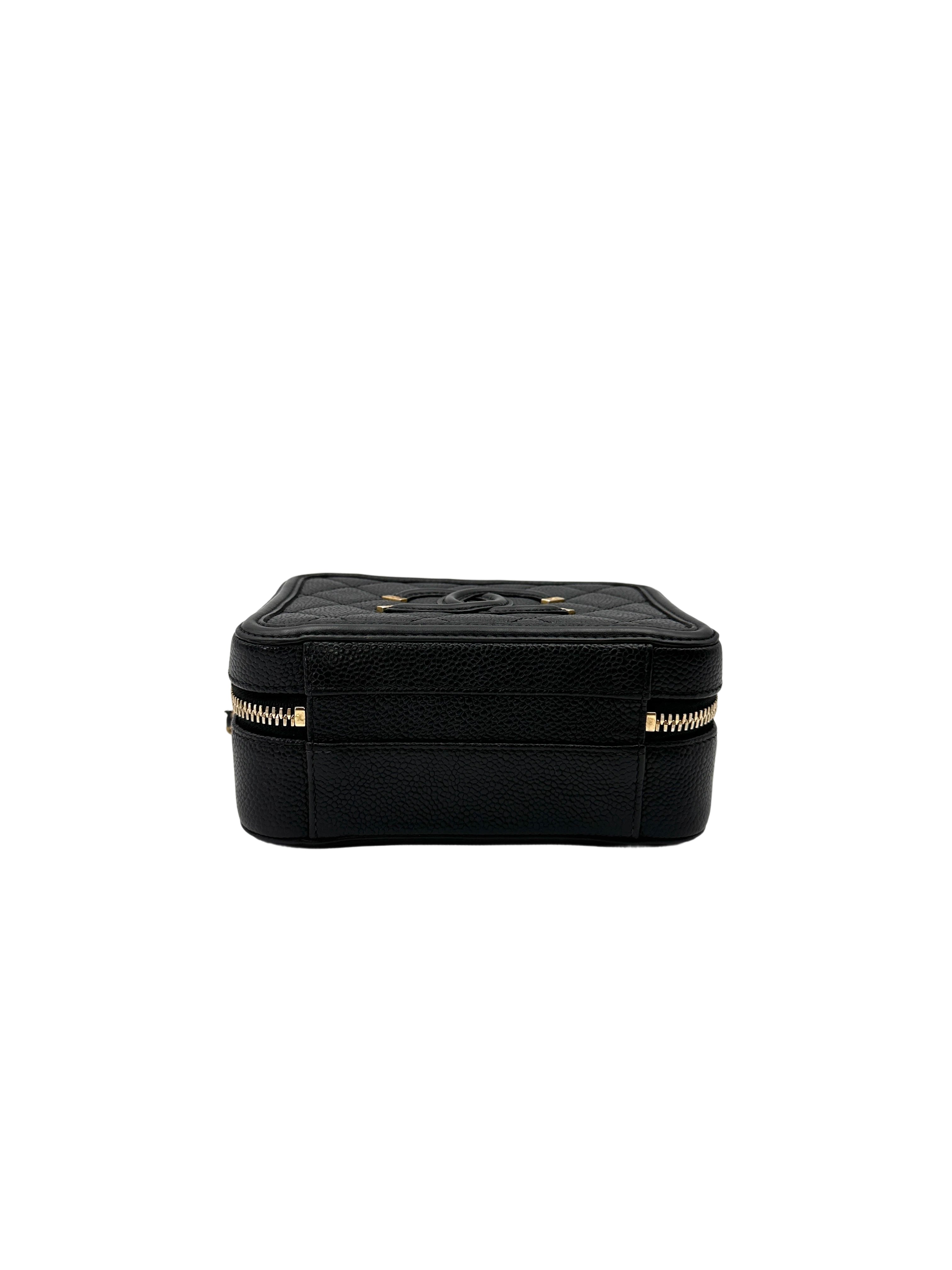Chanel CC Filigree Black Quilted Leather Top Handle Vanity Case(26***53) CC2087