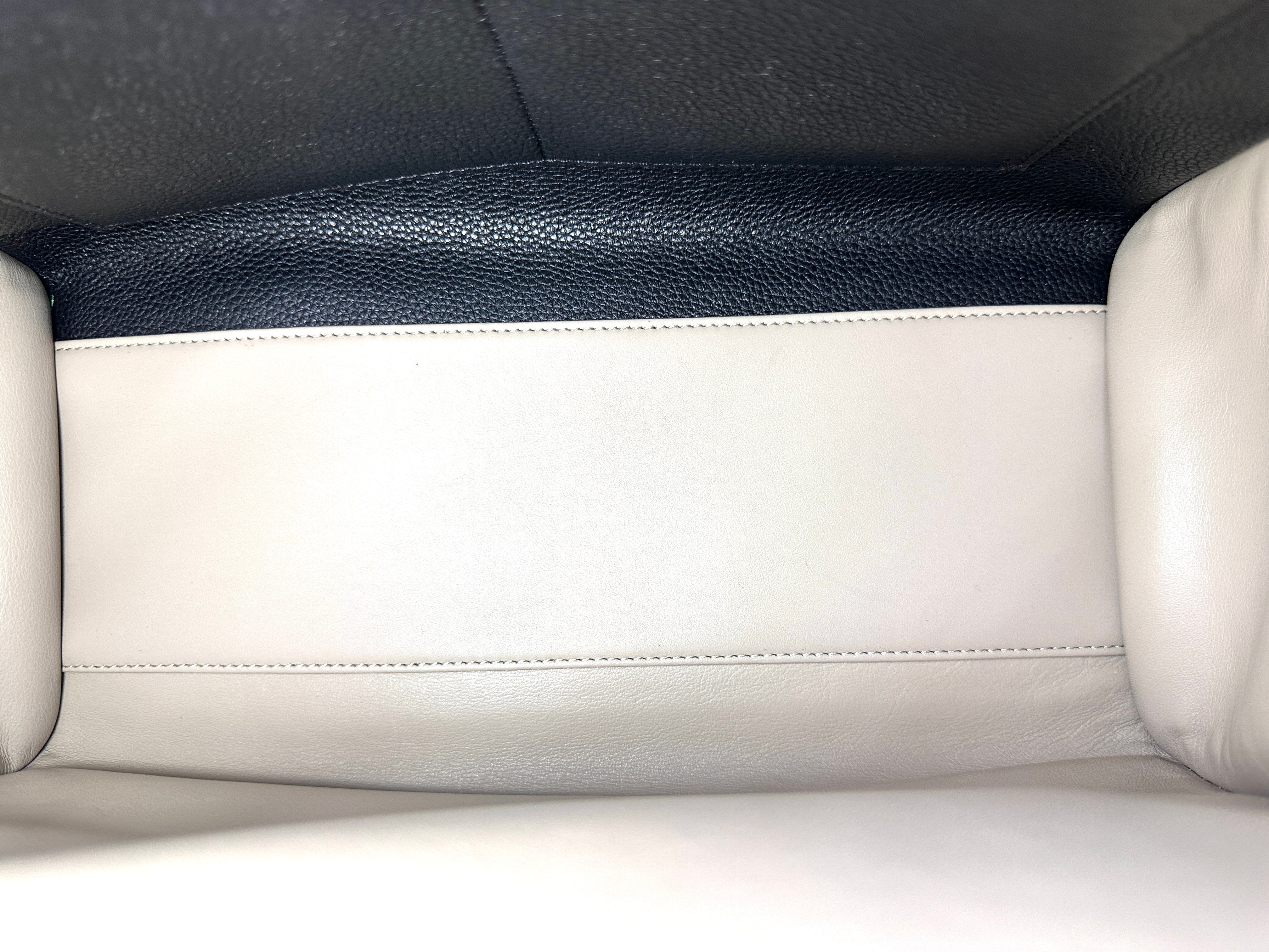 Louis Vuitton City Steamer MM Black/Grey Grained Leather Handle Bag LV2933