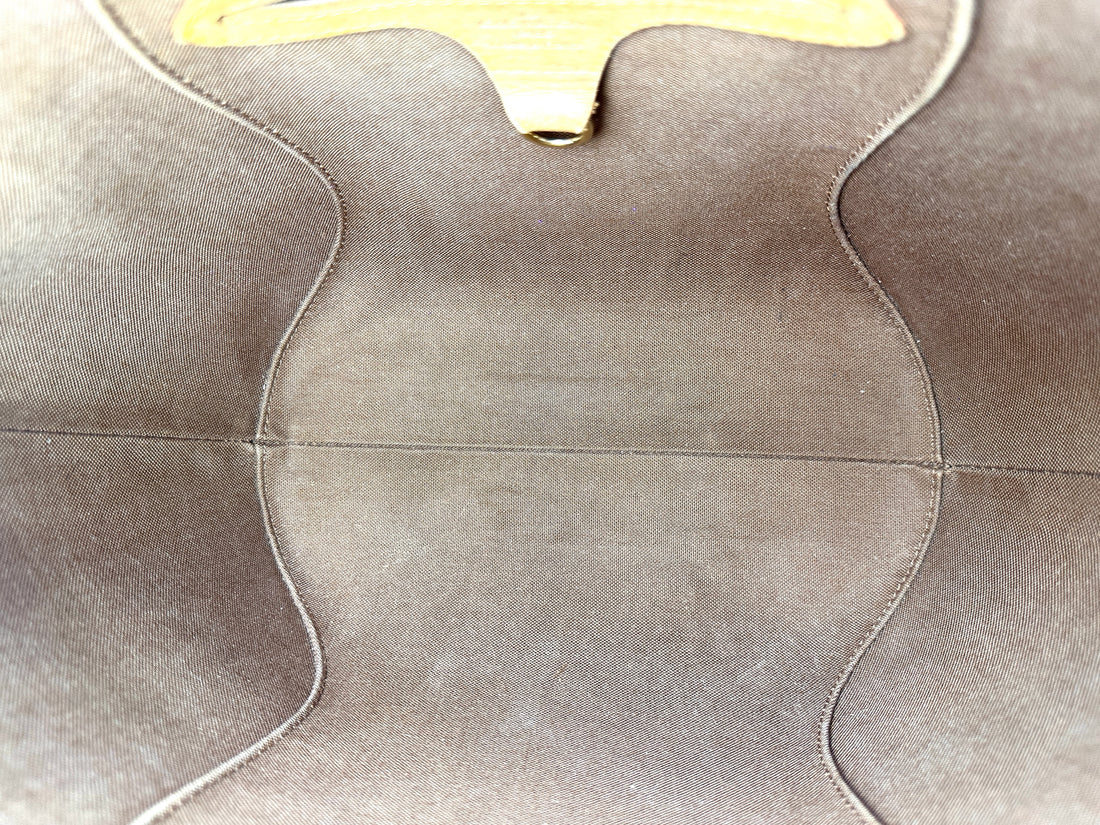 Louis Vuitton Ellipse Monogram Canvas Handle Bag LV2942