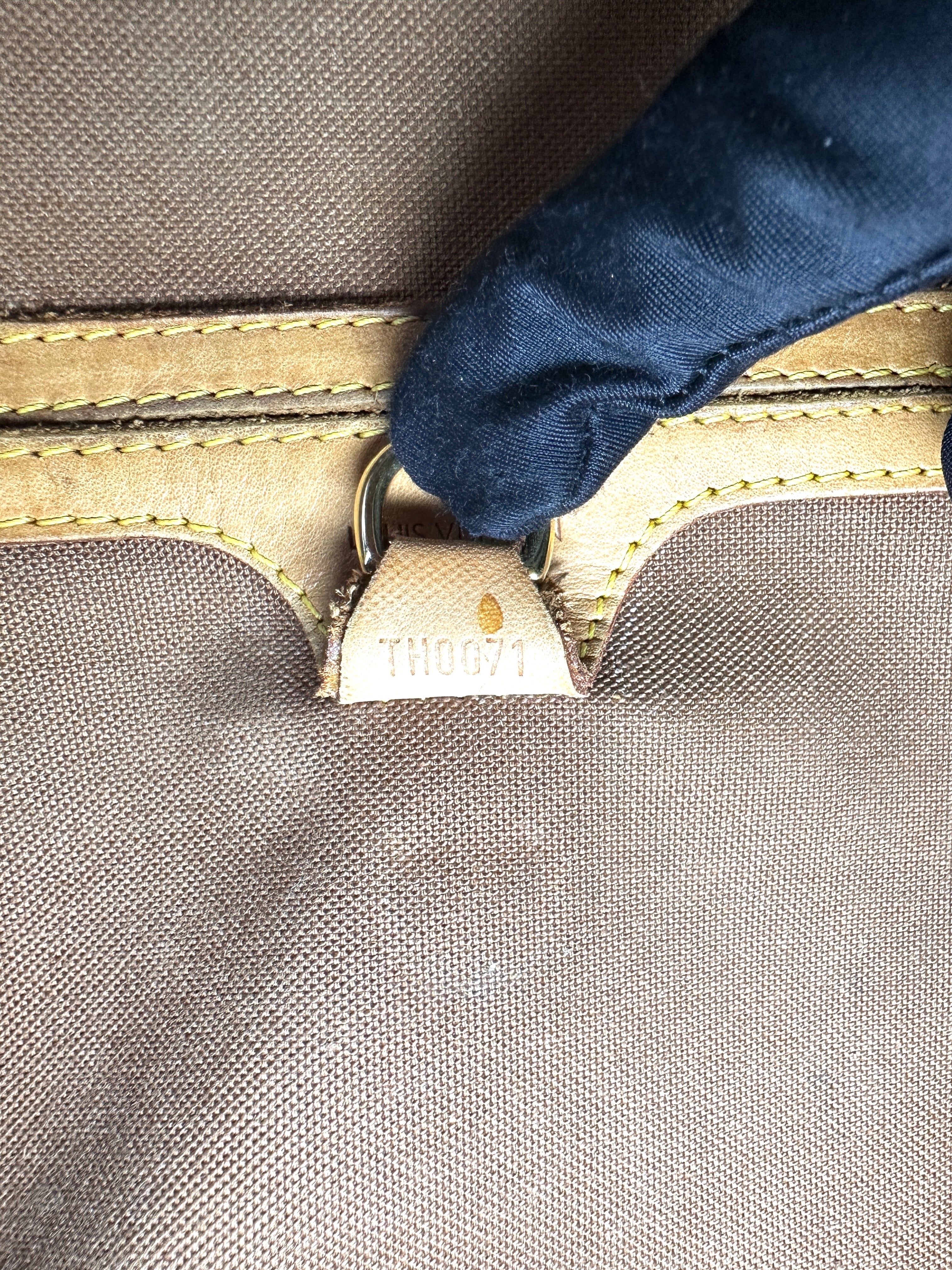 Louis Vuitton Ellipse Monogram Canvas Handle Bag LV2942