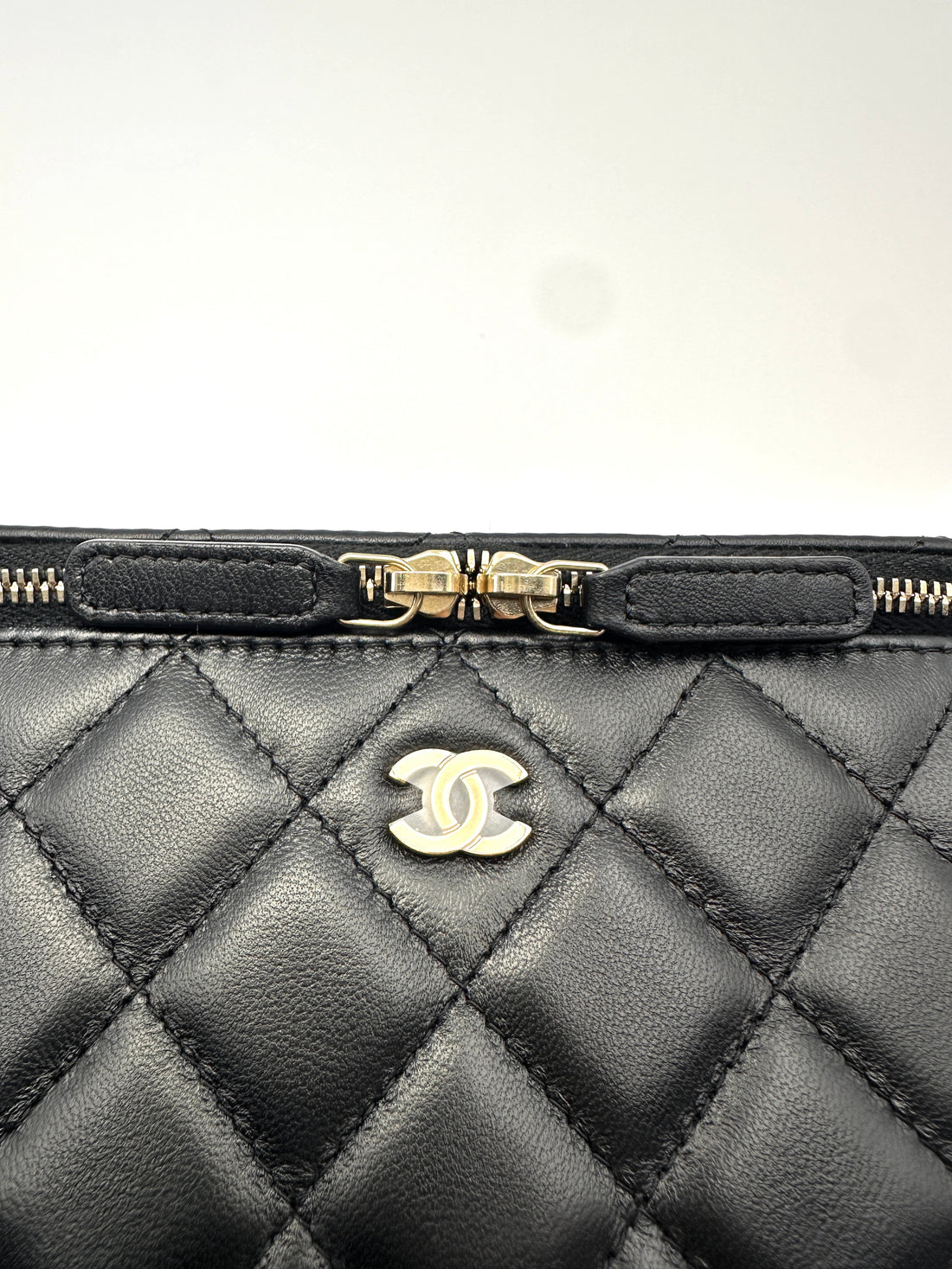 Chanel Black Quilted Lambskin Vanity Case(31***24) CC2103