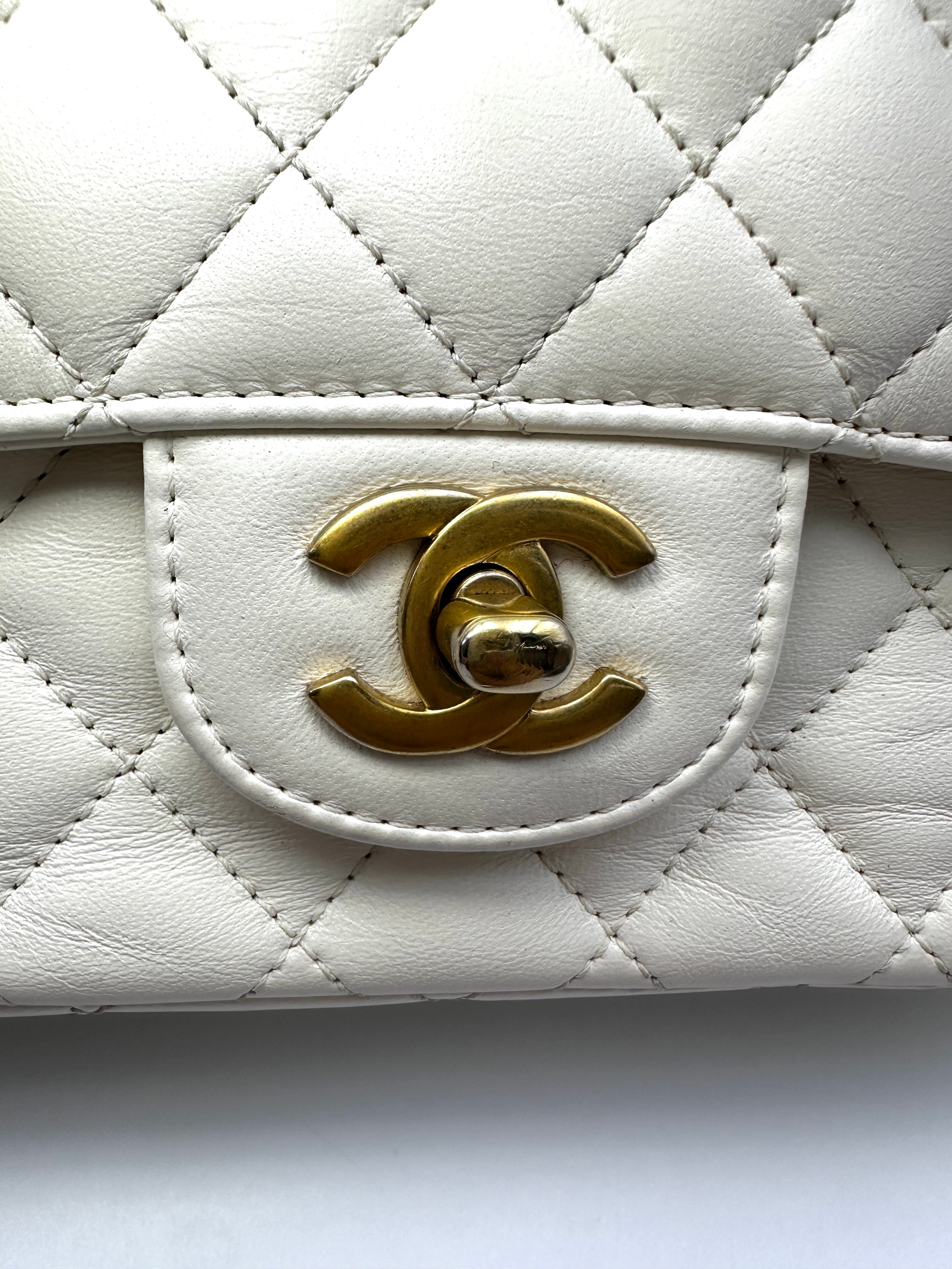 Chanel White Quilted Leather Flap Bag With Gold Hardware(L2***GE) CC2104
