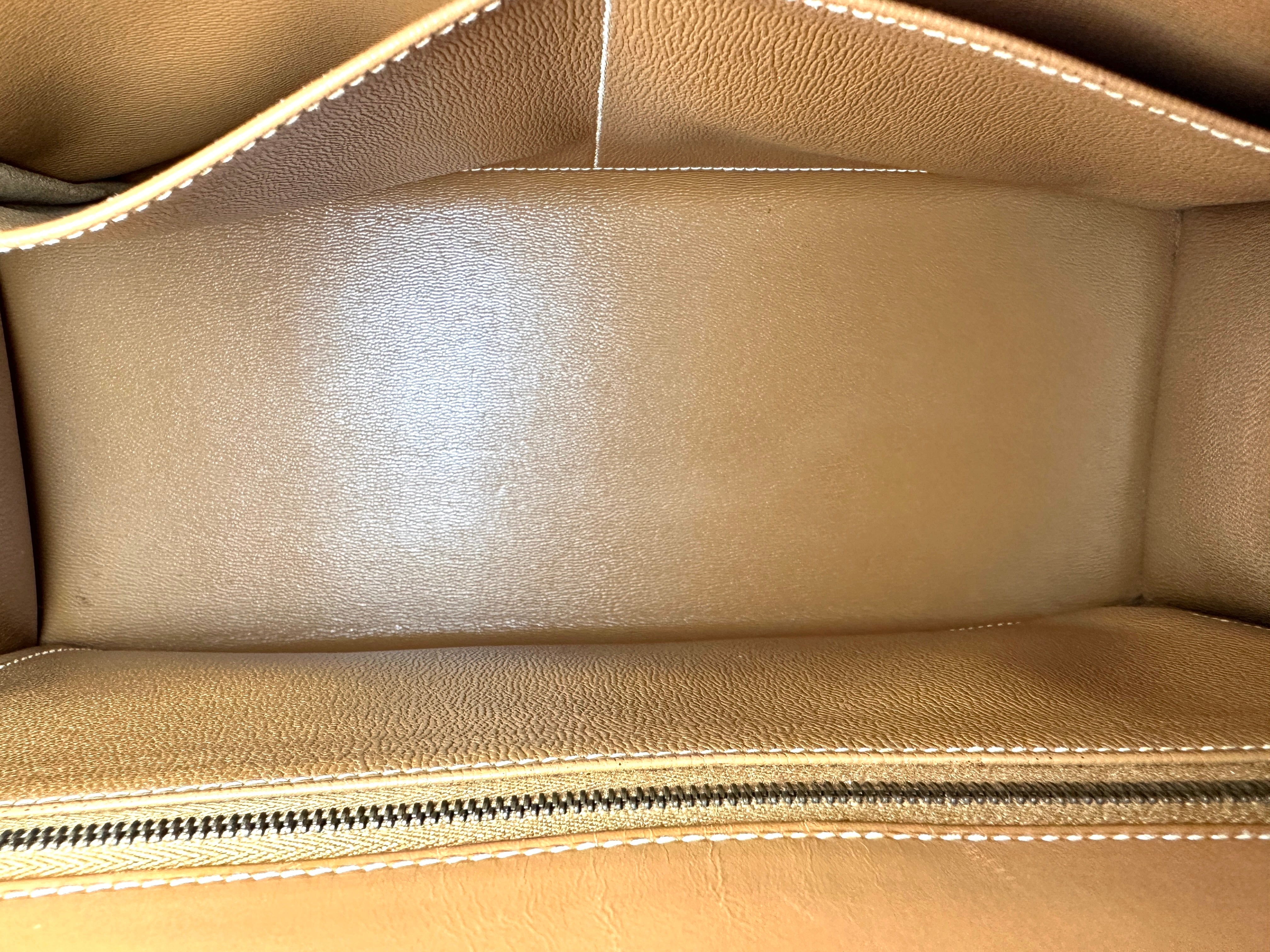 Hermes Kelly32 Brown Leather Top Handle Bag With Gold Hardware HR121