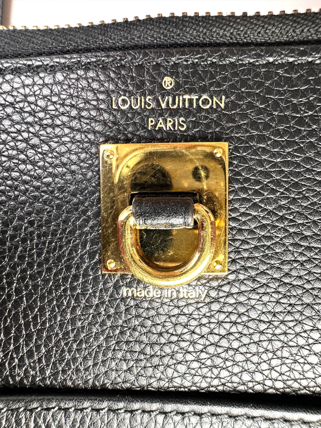 Louis Vuitton City Steamer Black/Red Grained Leather Handle Bag LV2939