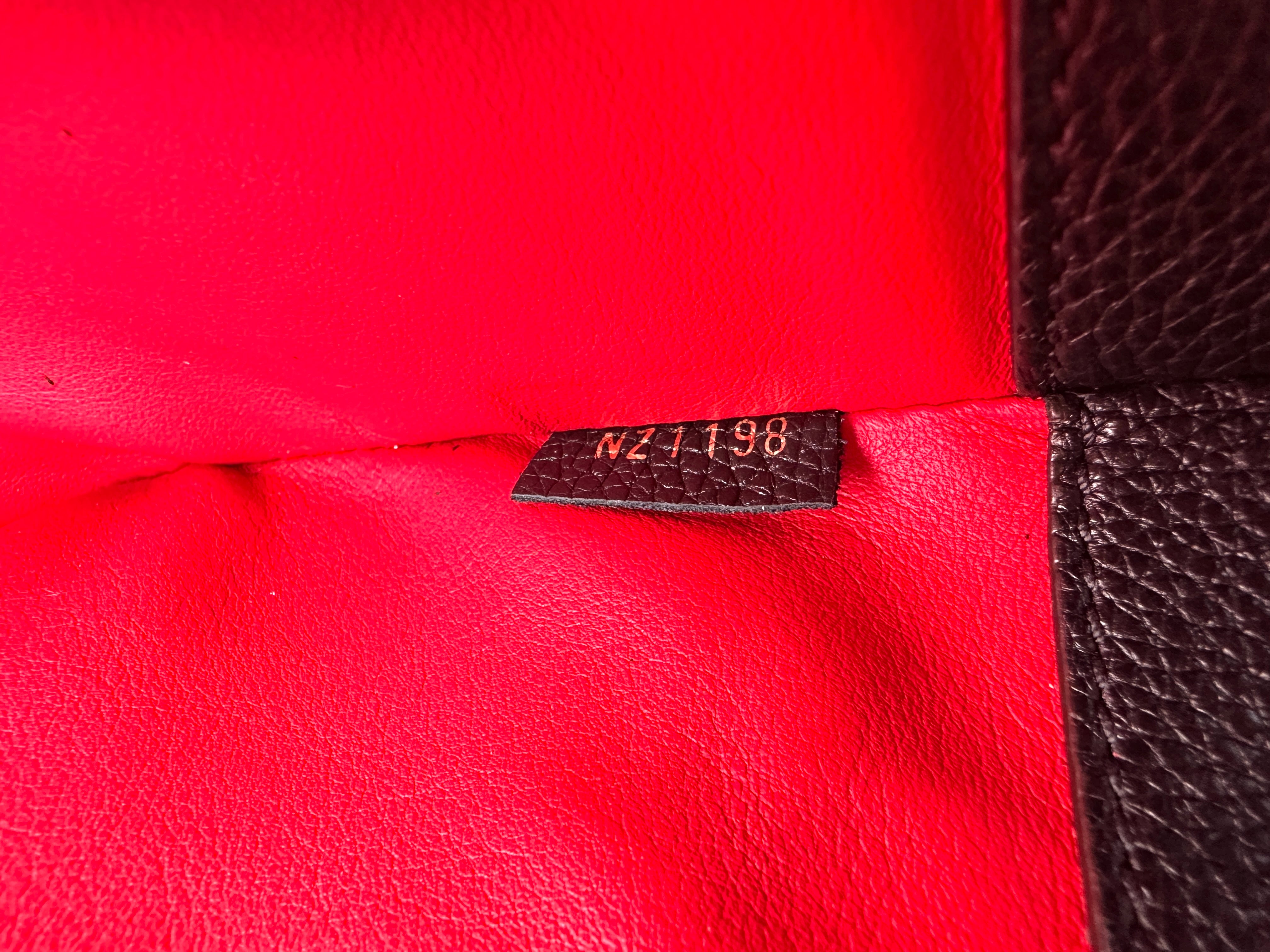 Louis Vuitton City Steamer Black/Red Grained Leather Handle Bag LV2939