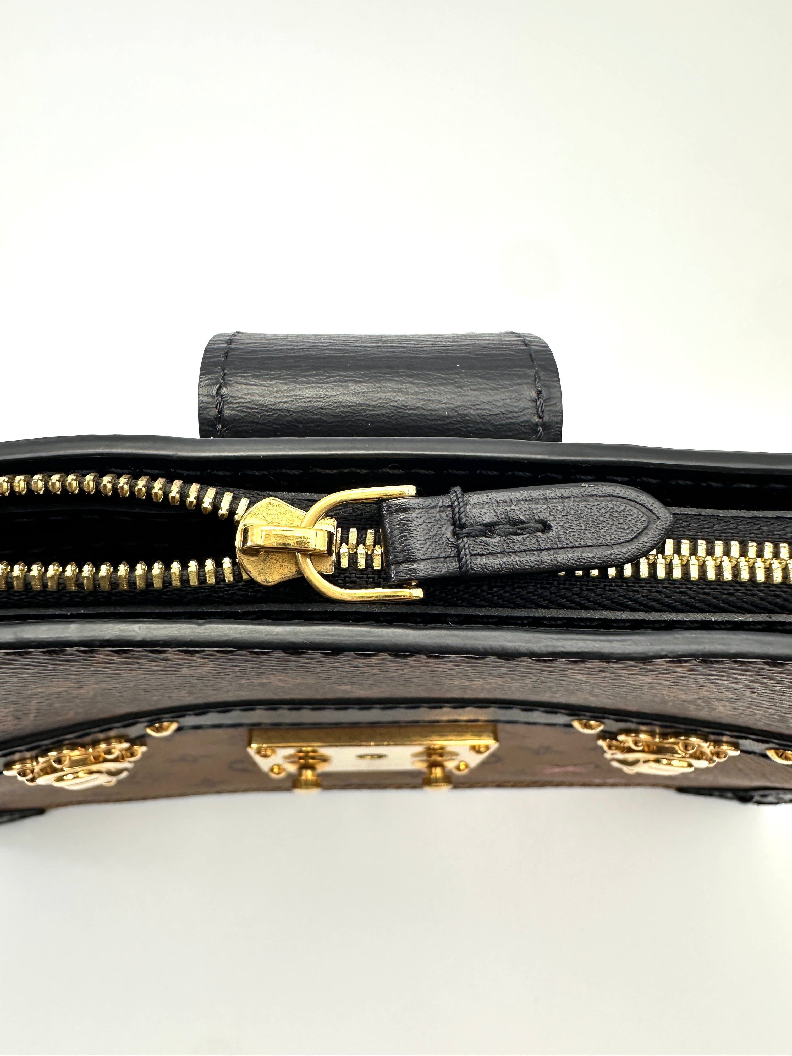 Louis Vuitton Trunk Clutch Monogram Canvas Bag LV2940
