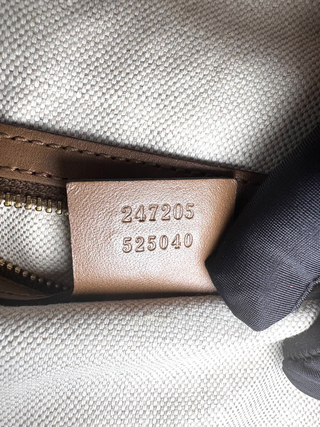Gucci GG Supreme Canvas Boston Bag With Pink Stripe GG1214