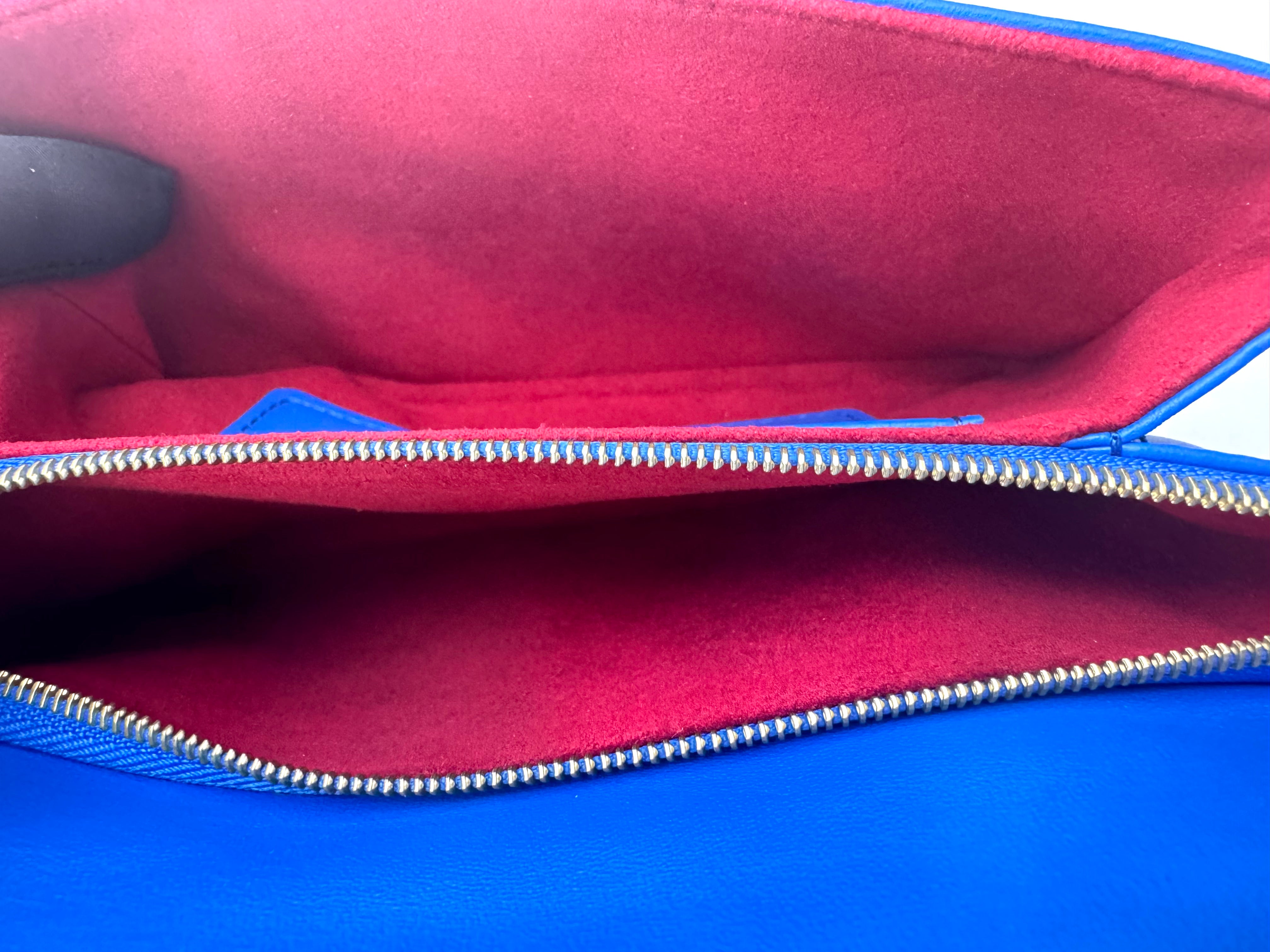 Louis Vuitton Pochette Coussin Blue/Red Monogram Embossed Leather Shoulder Bag LV2947
