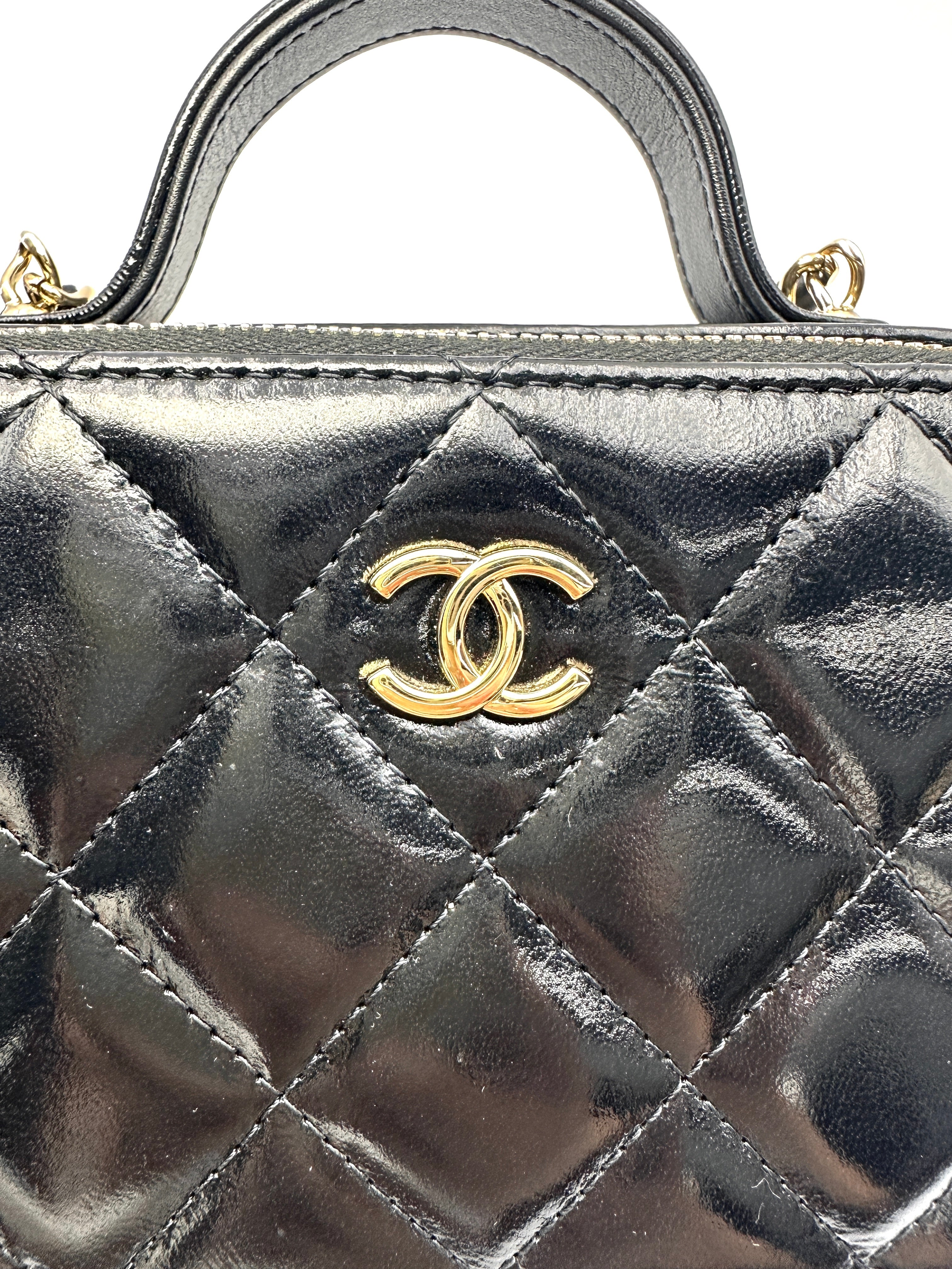 Chanel 22B Black Quilted Leather Top Handle Vanity Case(LL***J0) CC2112