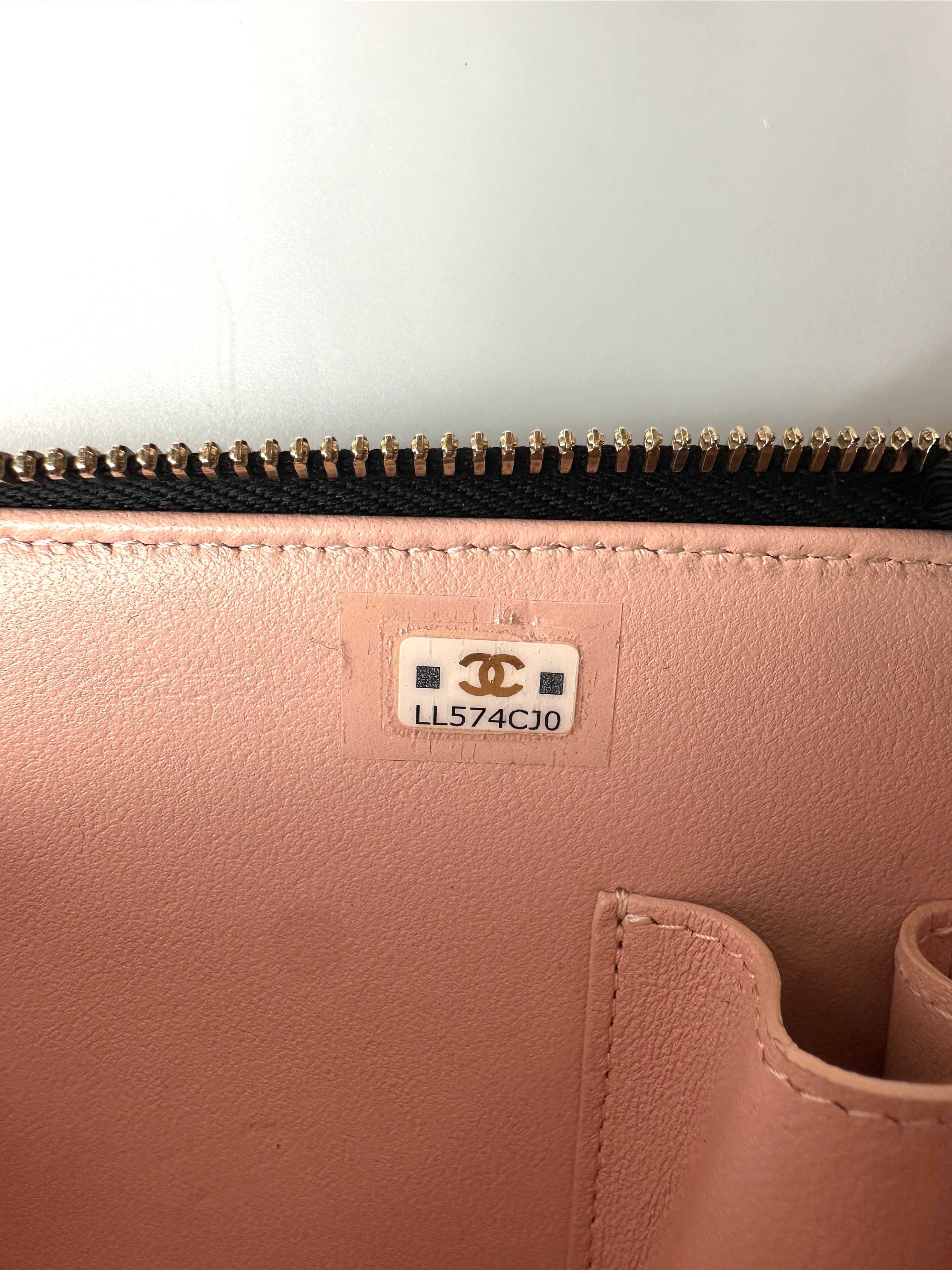 Chanel 22B Black Quilted Leather Top Handle Vanity Case(LL***J0) CC2112