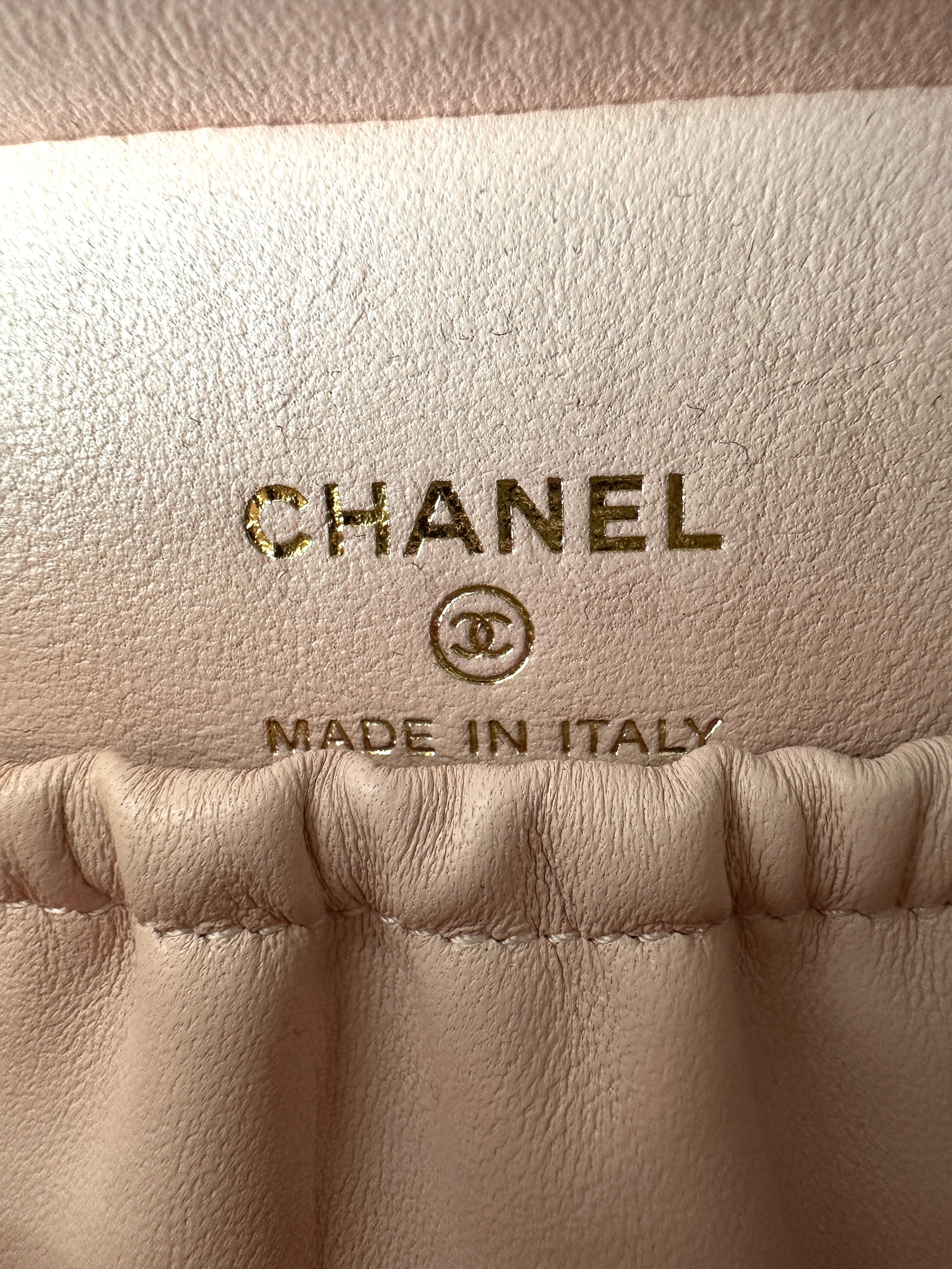 Chanel 22B Black Quilted Leather Top Handle Vanity Case(LL***J0) CC2112