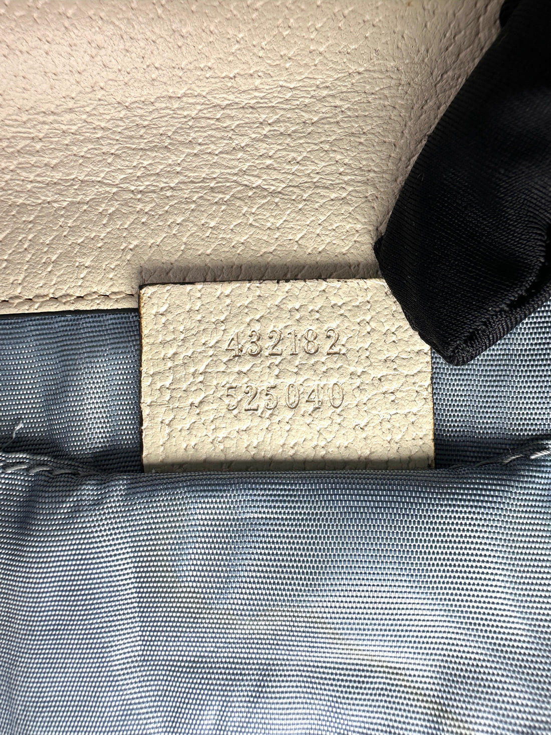Gucci Padlock Bee Star White Leather Shoulder Bag GG1226