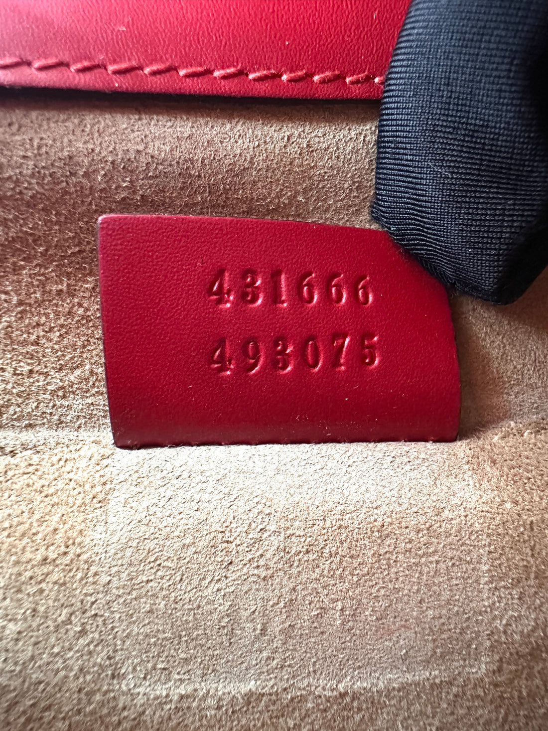Gucci Sylvie Red Leather Small Size Shoulder Bag GG1227