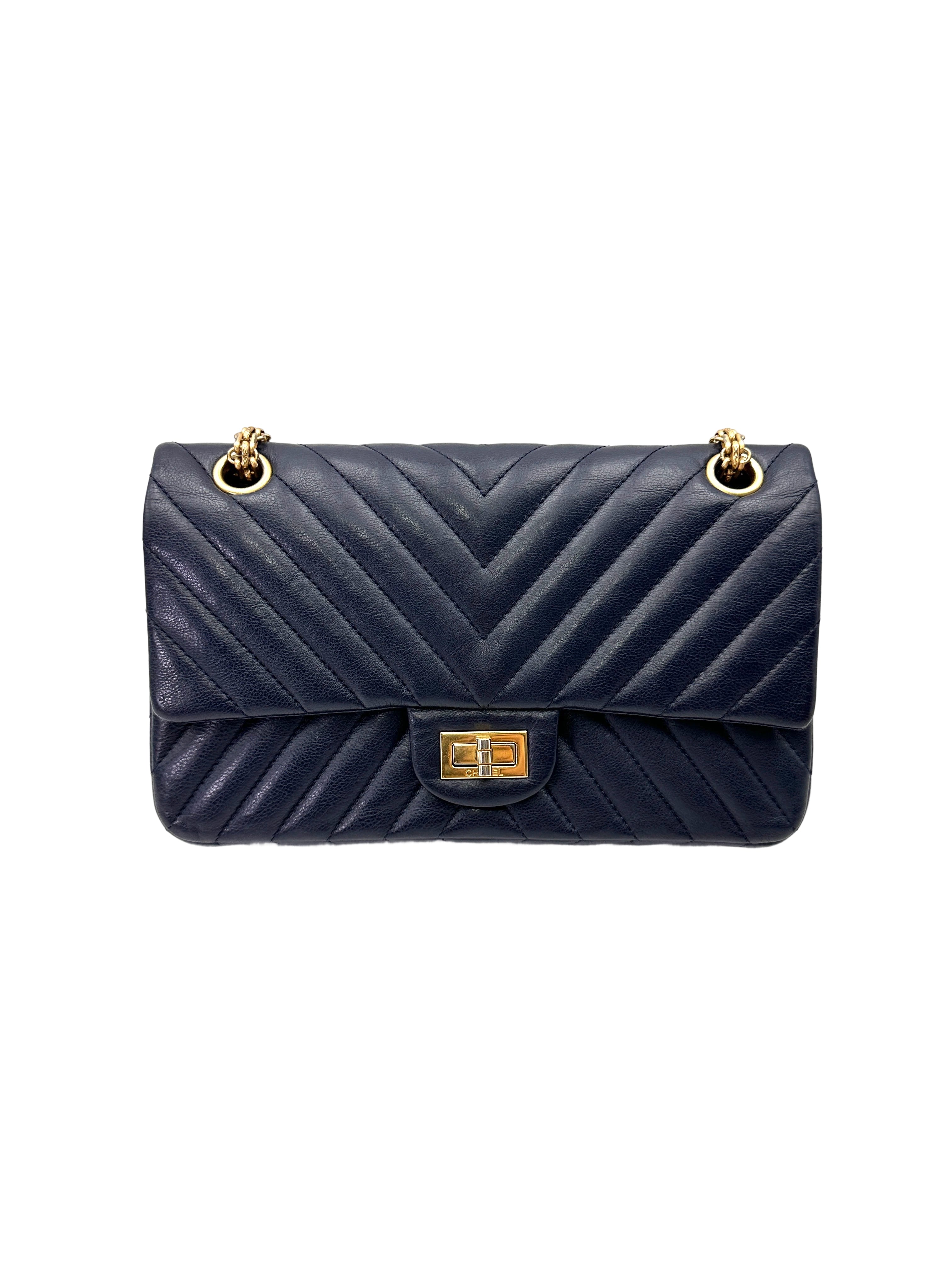 Chanel 2.55 Reissue Navy Chevron Quilted Calfskin Small Size Flap Bag(23***99) IRIS237