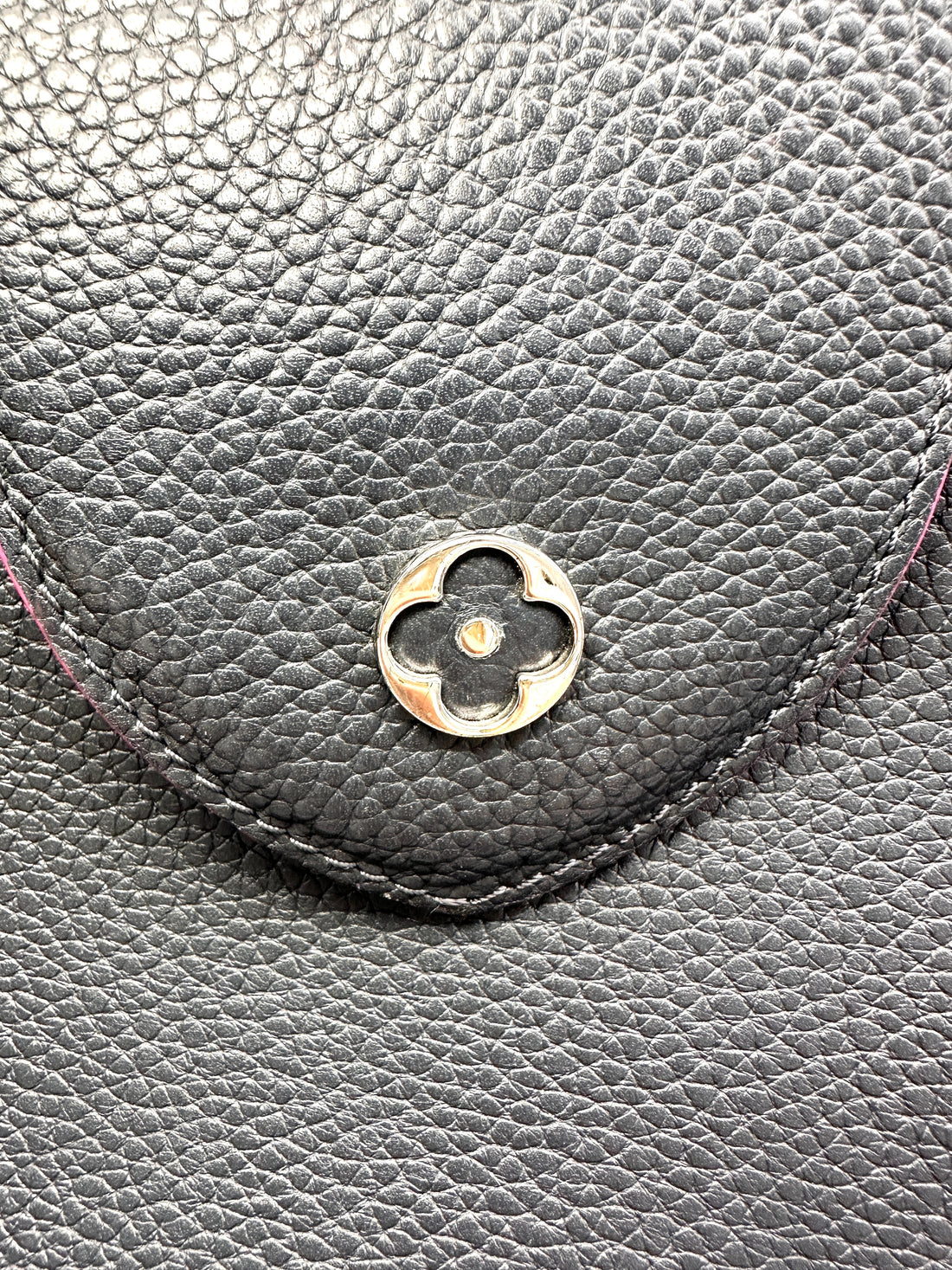 Louis Vuitton Capucines Black Leather Handle Bag LV2958