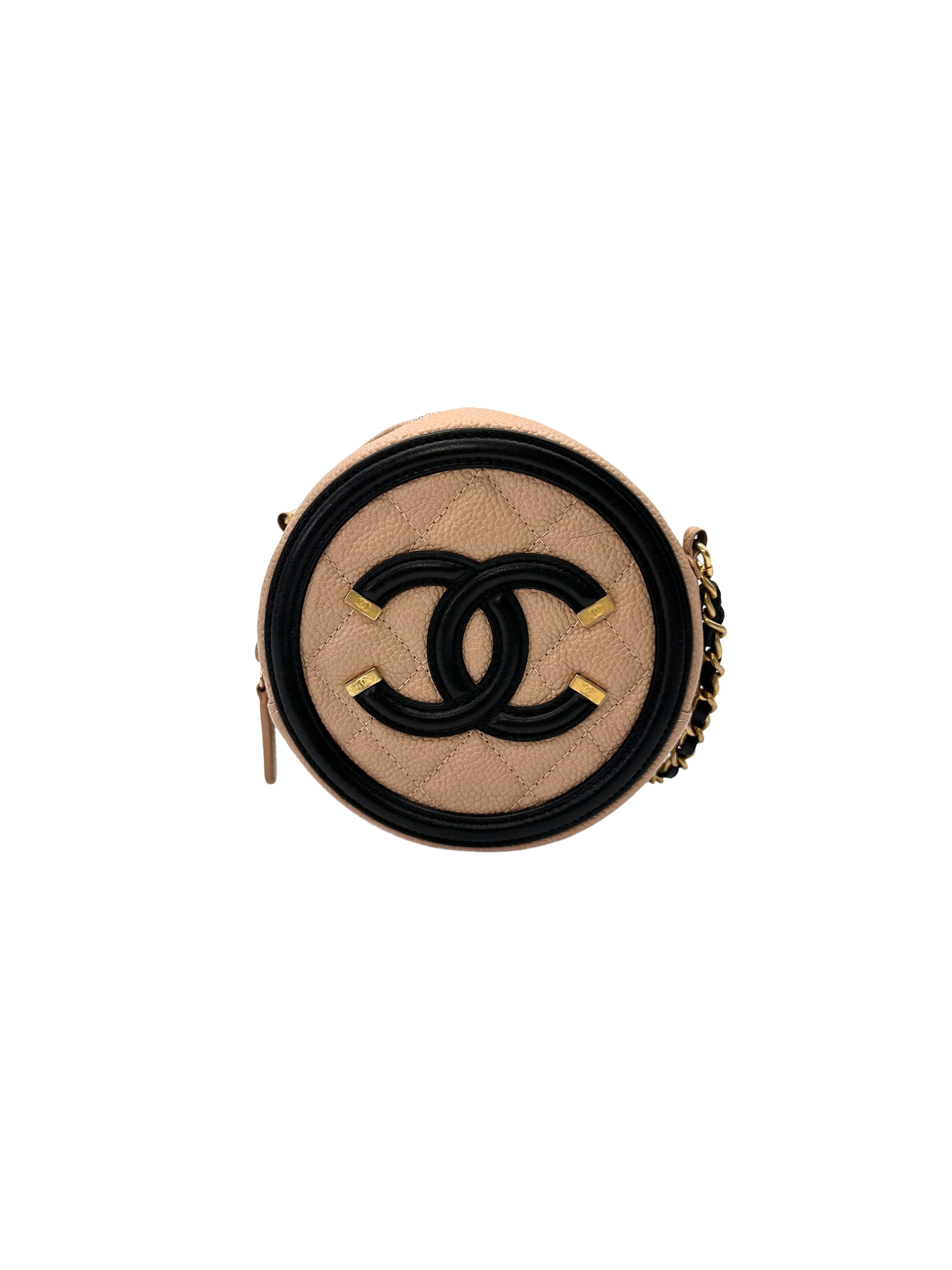 Chanel CC Filigree Beige/Black Quilted Leather Round Clutch(26***82) CC2116