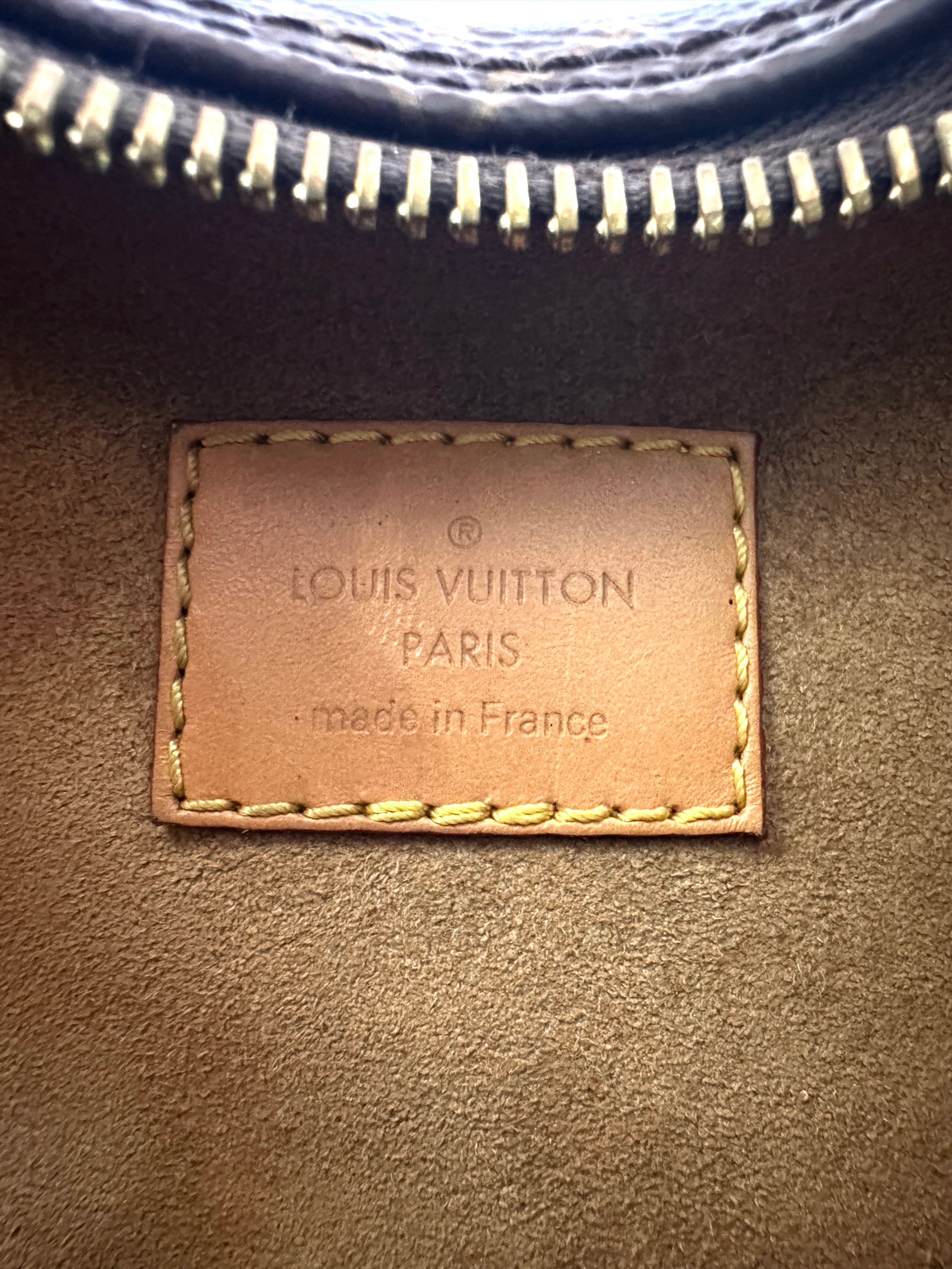 Louis Vuitton Loop Monogram Canvas Shoulder Bag LV2960