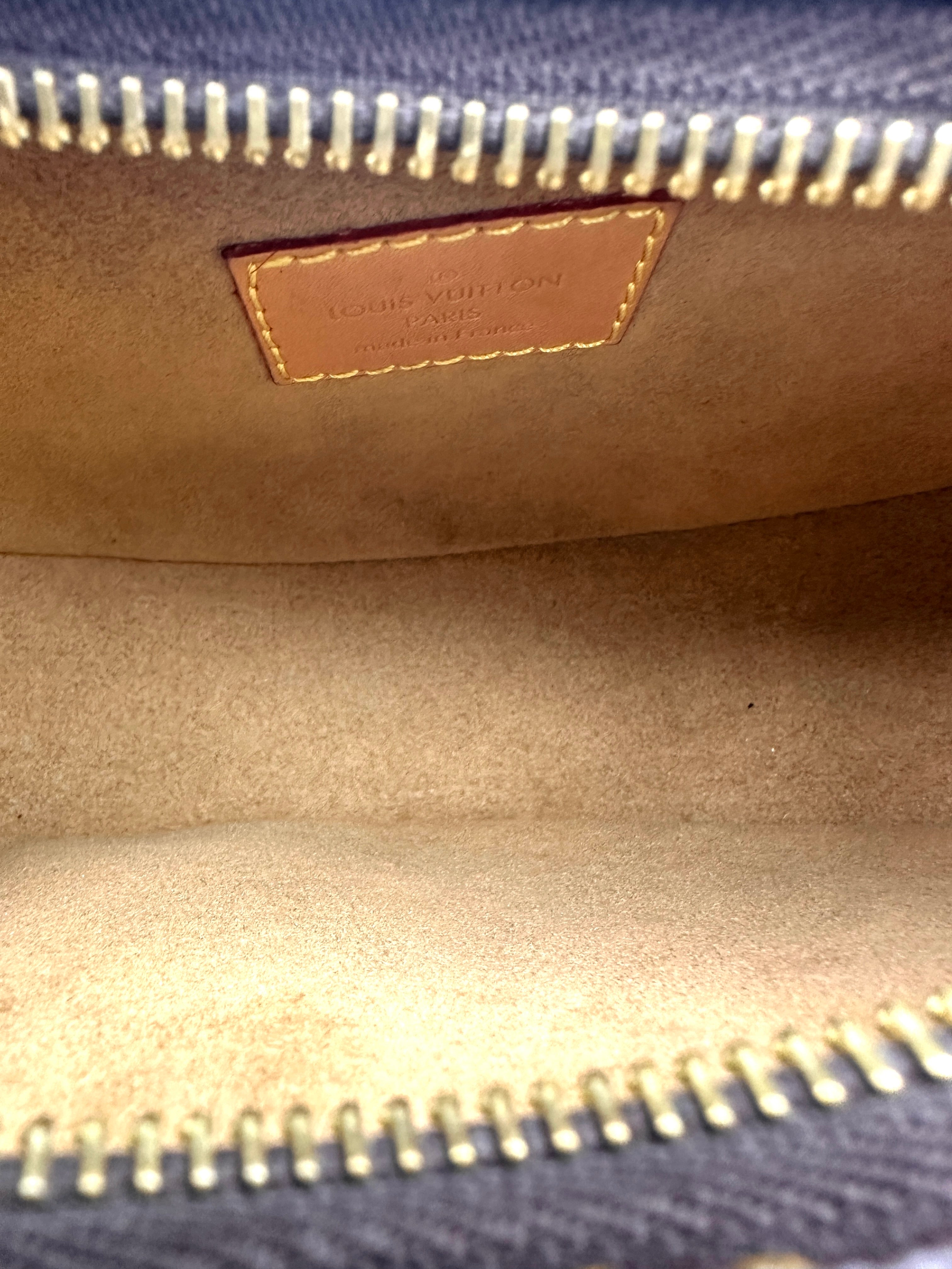 Louis Vuitton Loop Monogram Canvas Shoulder Bag LV2963