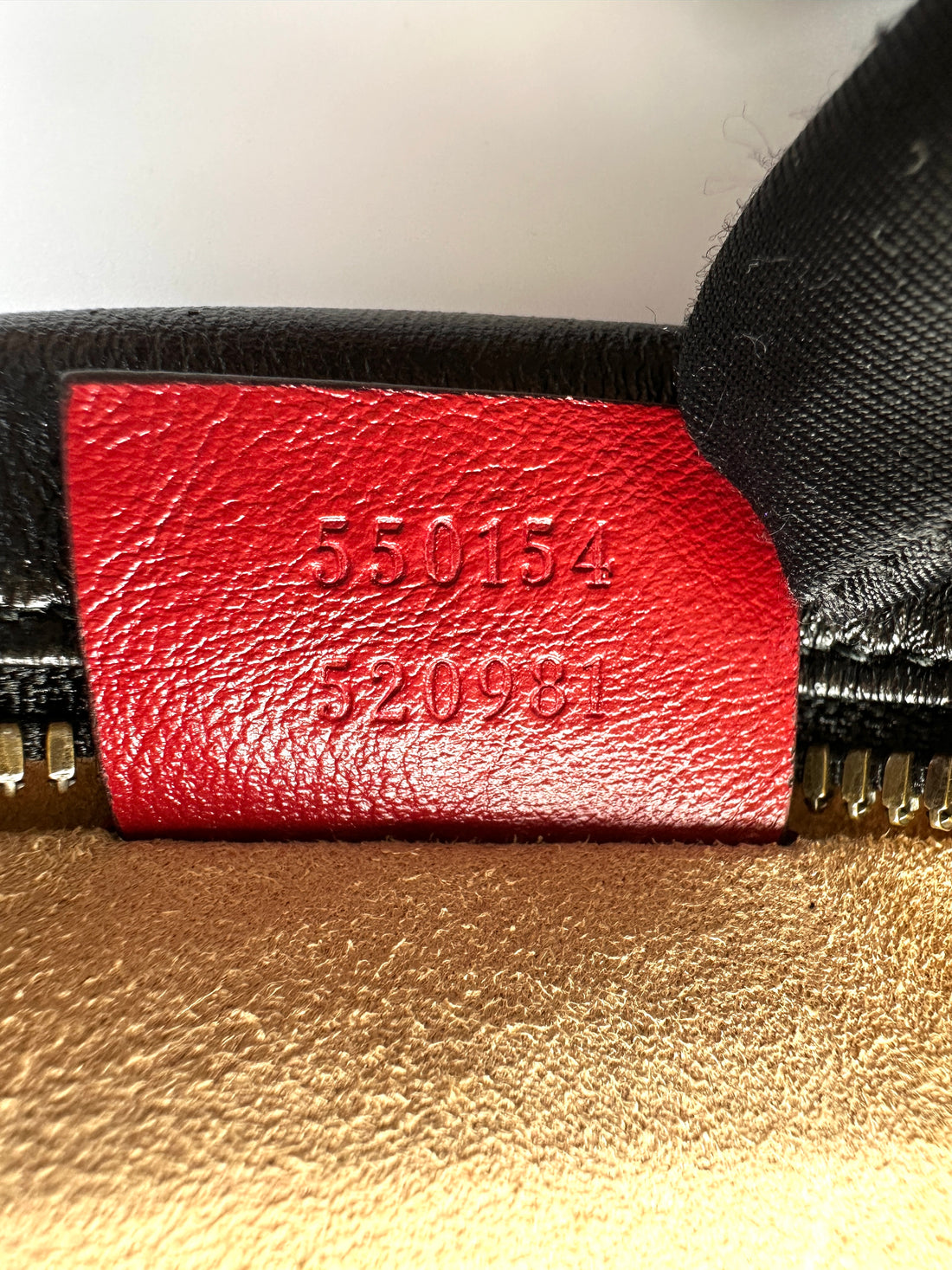 Gucci GG Marmont Black Quilted Leather Round Clutch GG1262