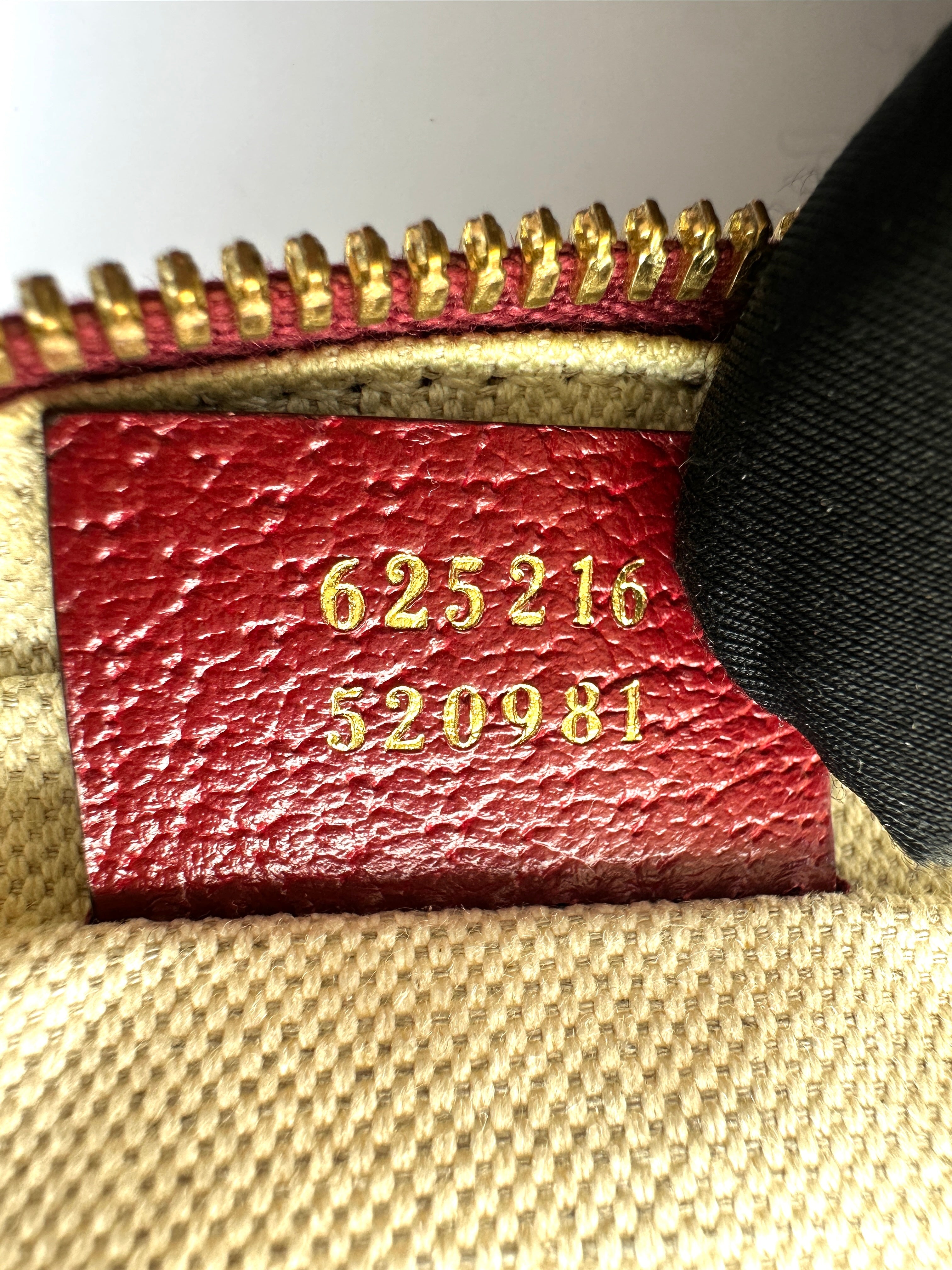 Gucci x Doraemon GG Supreme Canvas Round Clutch GG1261