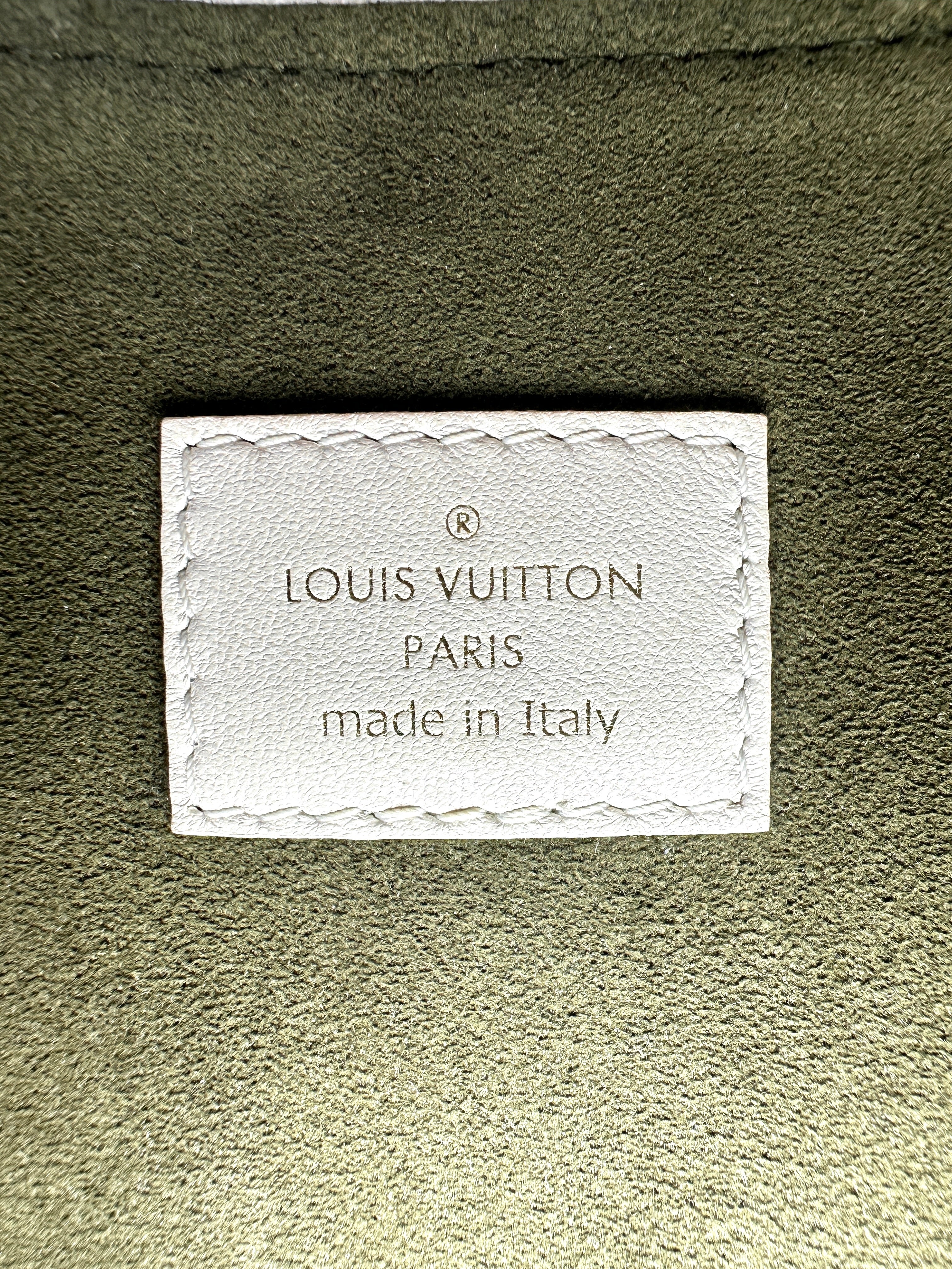 Louis Vuitton Coussin White Monogram Embossed Leather Shoulder Bag LV2972